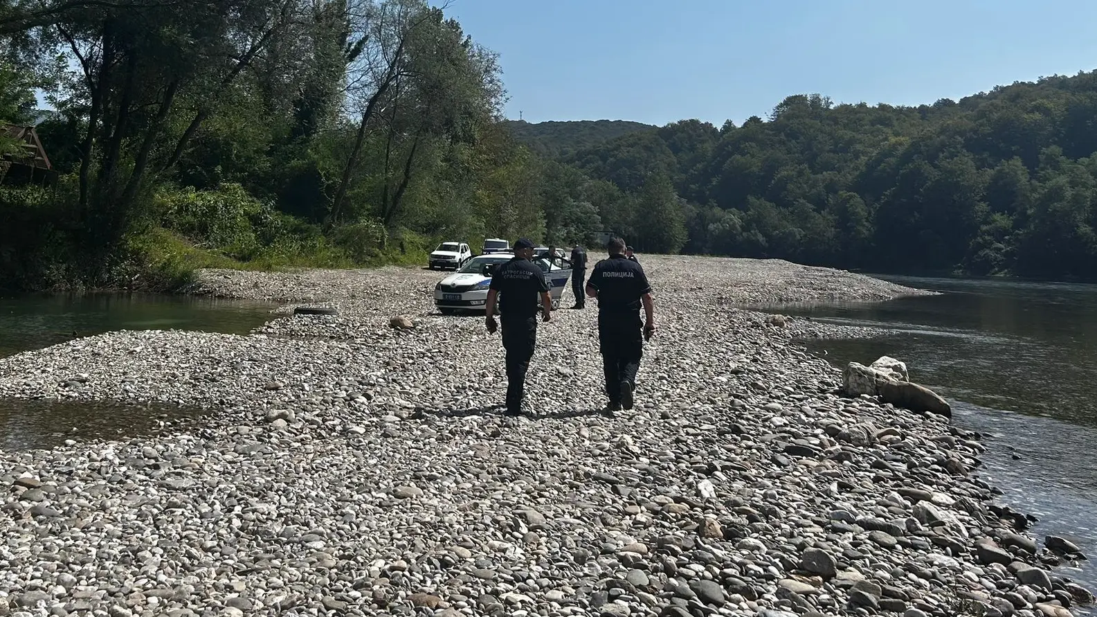 drina, prevrnuo se čamac sa ilegalnim migrantima kod ljubovije, ljubovija - 22 avg 2024 - Tanjug Mirjana Čvoric Gubelić (1)-66c7625c07ea3.webp