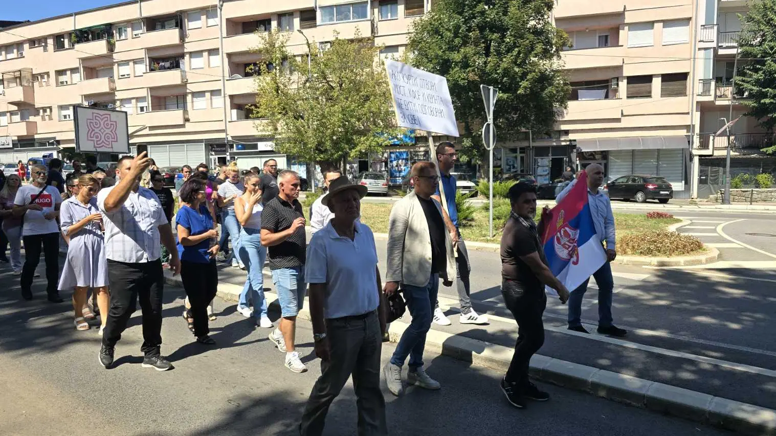 protestna šetnja kosovska mitrovica dopisnik tanjuga KiM-66b4c1268f63d.webp