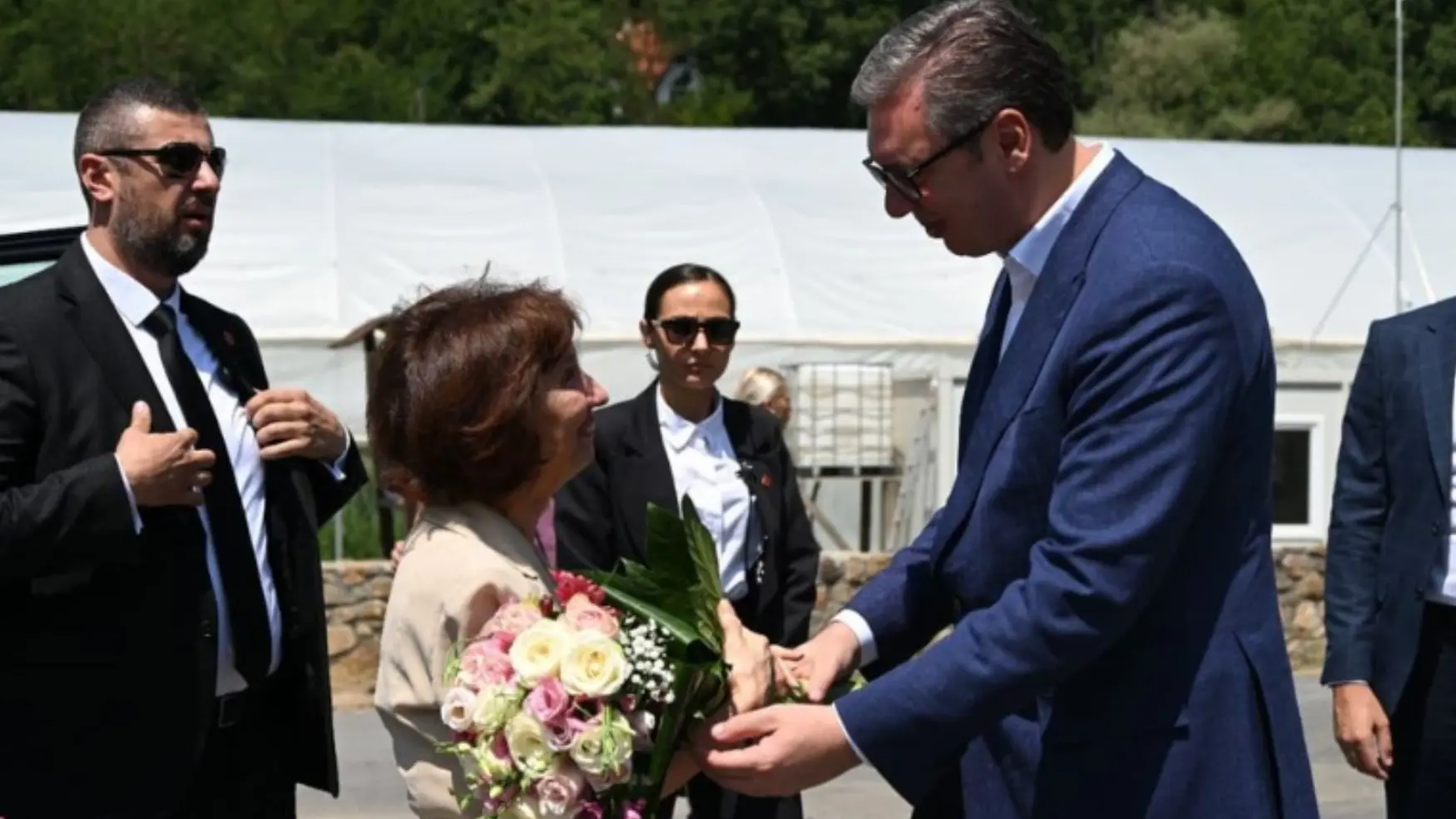 vučić gordana siljanovska davkova instgrambuducnostsrbije av-66acb615304d6.webp