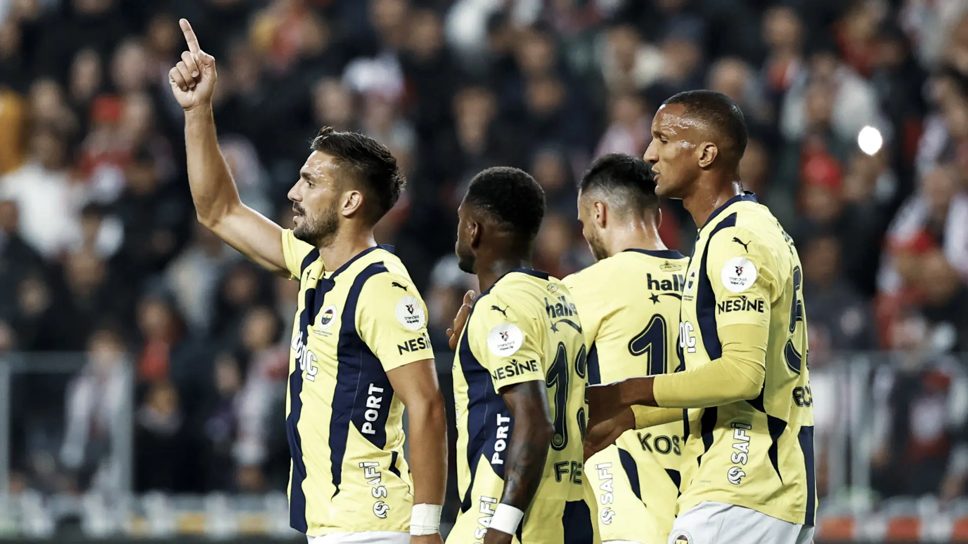 dušan tadić x@Fenerbahce-67154d6082581.webp