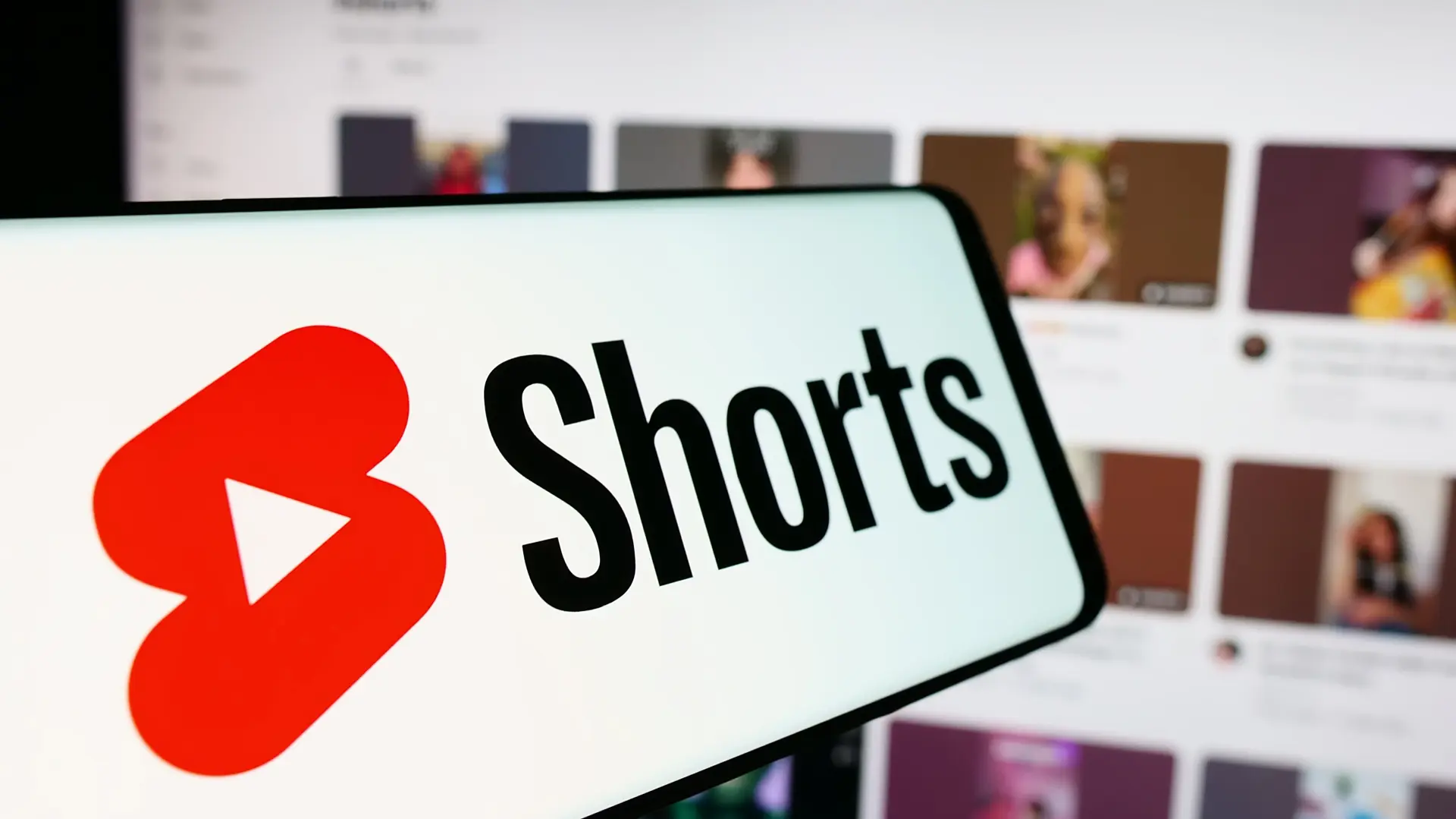 youtube shorts shutterstock-671b951671e5f.webp