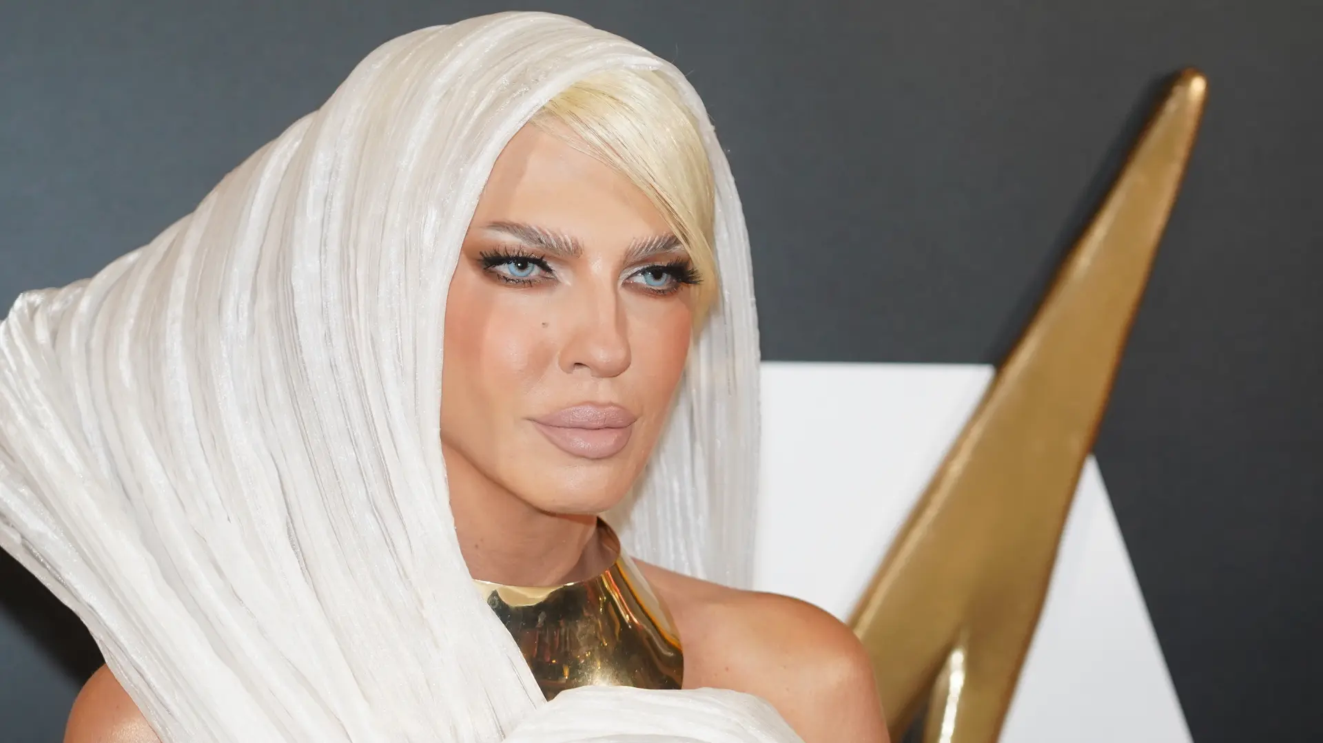 Antonio AhelATAImages Jelena Karleuša parfem JA JK 2-6745d1d4a2b29.webp