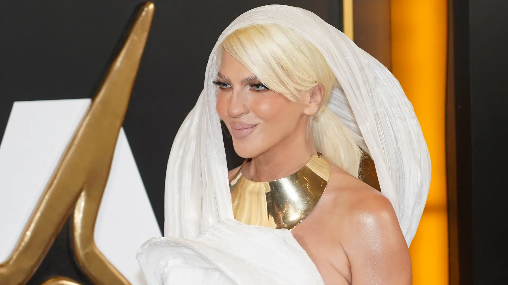 Antonio AhelATAImages Jelena Karleuša parfem JA JK 5-6745d2365903b.webp