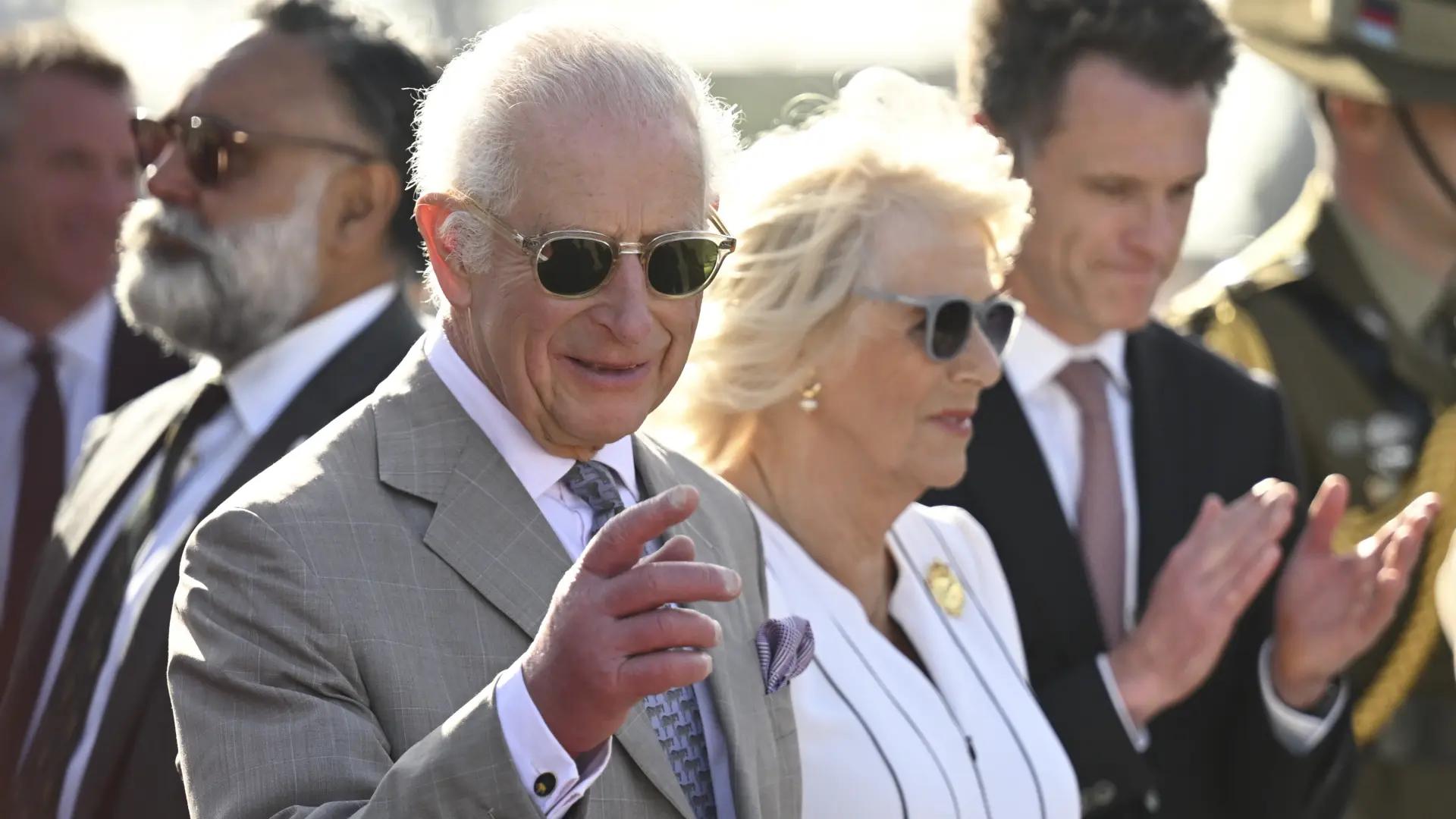 Roni Bintang, Tanjug kralj Čarls-6735ecbad0693.webp