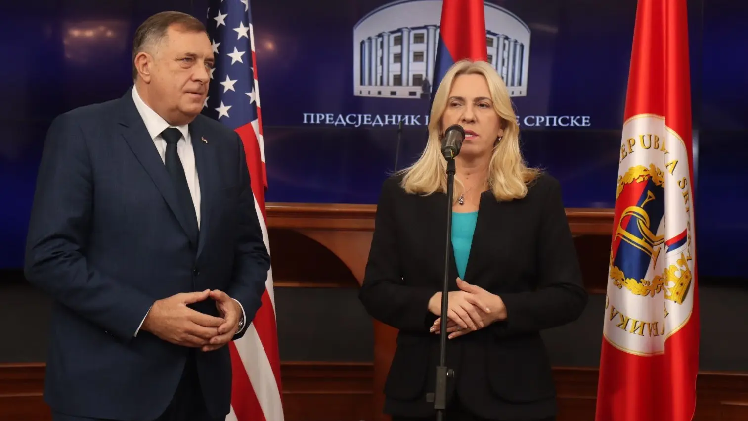 dodik cvijanović američka zastava x@miloraddodik-672b88c58076c.webp