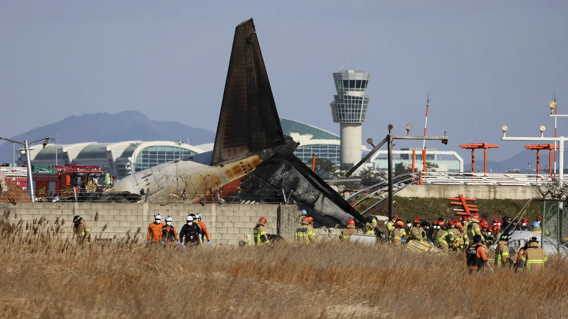 avionska nesreća u južnoj koreji, južna koreja - 29 dec 2024 - Cho Nam-soo Yonhap via AP-677144ca9e791.webp