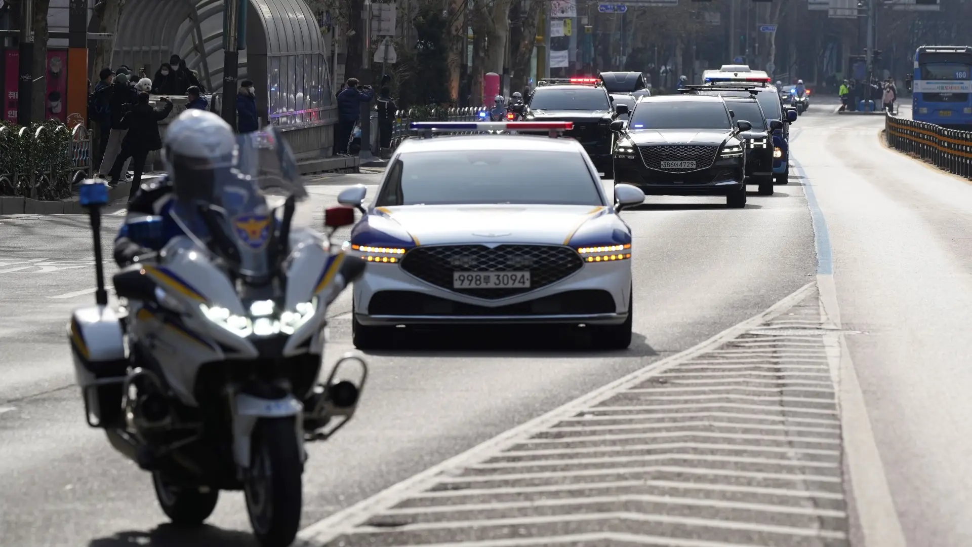 Južna Koreja, hapšenje predsednika, južnokorejska policija-Tanjug-AP PhotoLee Jin-man-678cacb7a36c0.webp