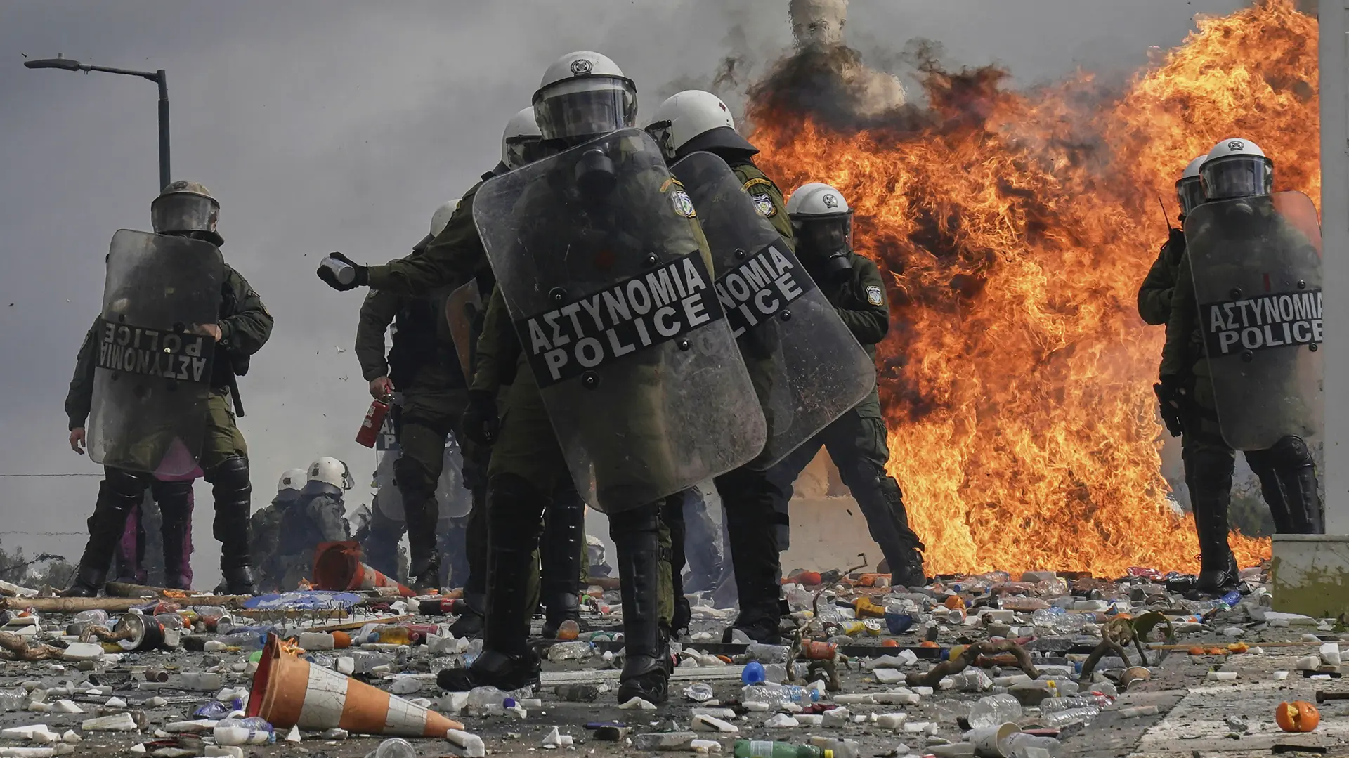 Atina protesti AP Petros Giannakouris-67c1ee21bf573.webp