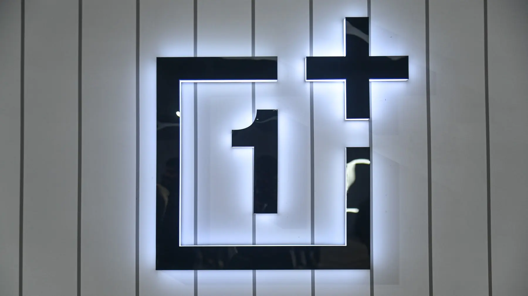 oneplus - profimedia-0839881715-67bd74d75889b.webp