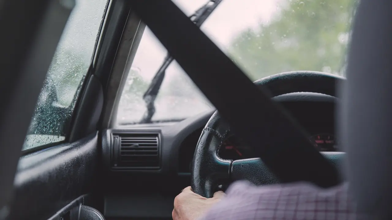 sigurnosni pojas vozači polovni automobili pixabay-67b6ec26a4c97.webp