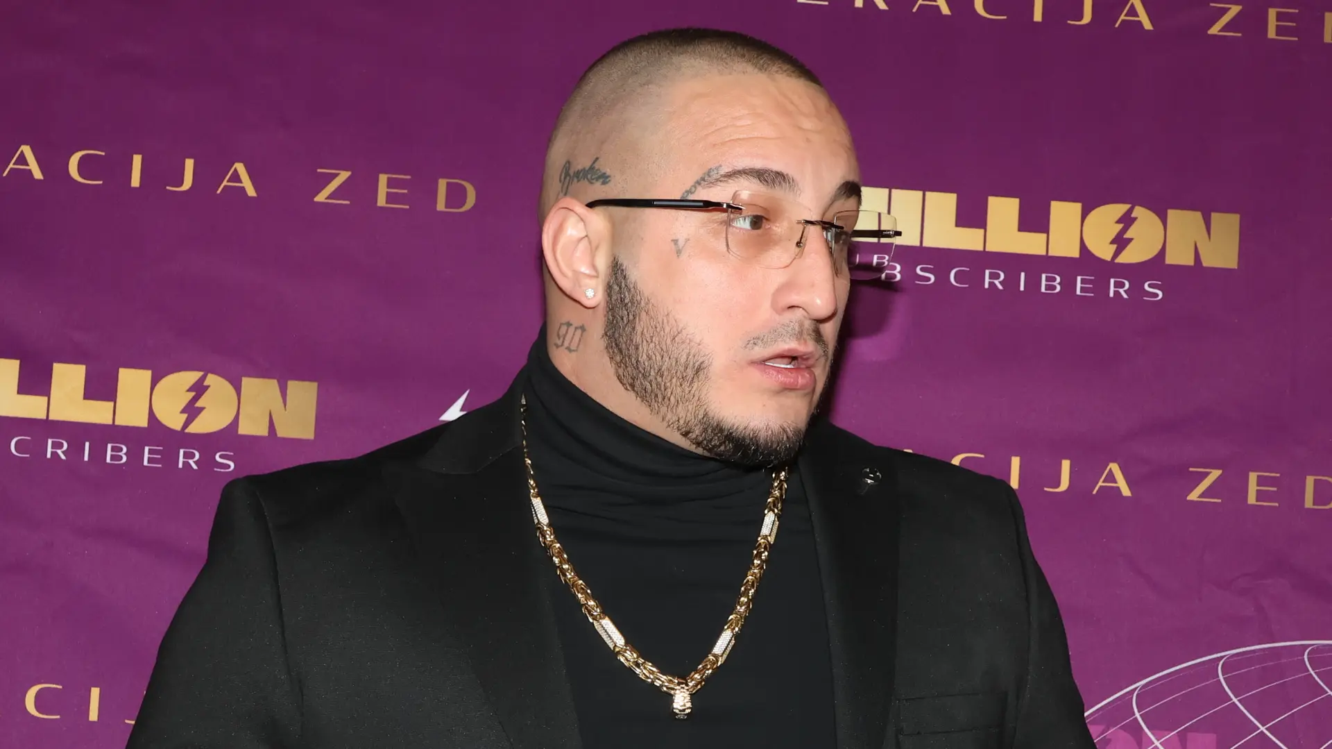 vuk mob M.M.ATAImages-67a6575c8bab7.webp