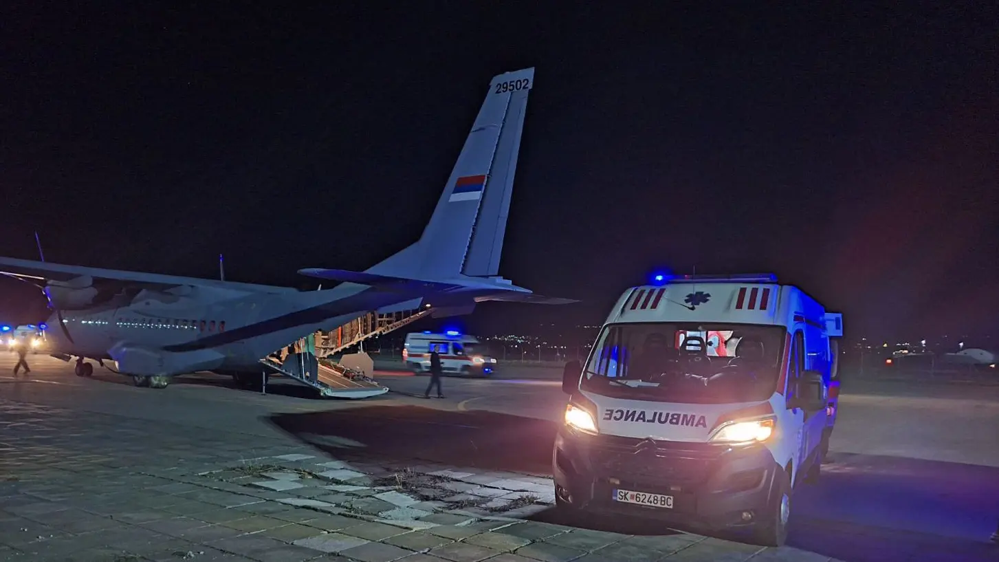 avion vojske srbije CASA C-295, vojska srbije, transport povređenih u požaru u kočanima - 17 mart 2025 - Ministarstvo odbrane Republike Srbije 3-67d81ad411976.webp