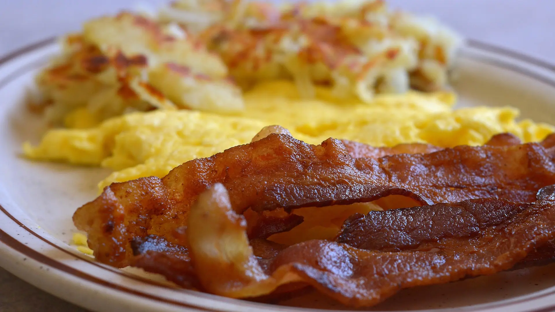 kajgana jaja slanina omlet doručak pixabay-67d2a7e7b0268.webp