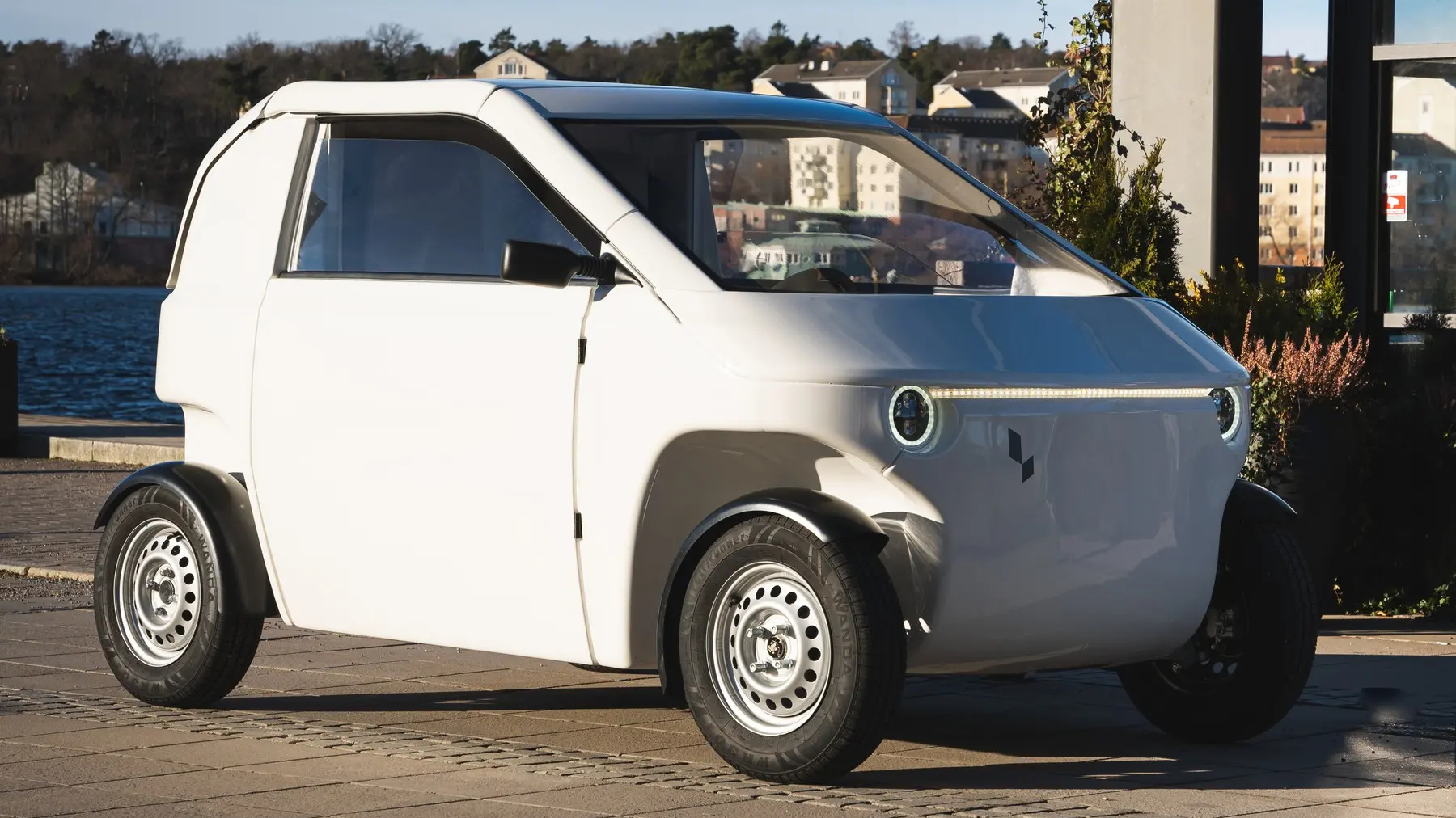 luvly o, švedski automobil na sklapanje, 18 nov 2022 - profimedia-0776255401-67dc2217ec285.webp