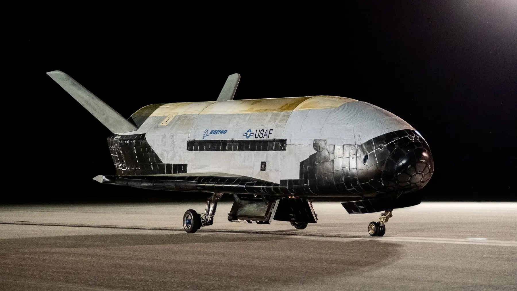 tajni mini spejs šatl američke vojske, američka vojska SAD, x-37b, 12 mart 2022 - profimedia-0737240777-67cb5aff9dcc8.webp
