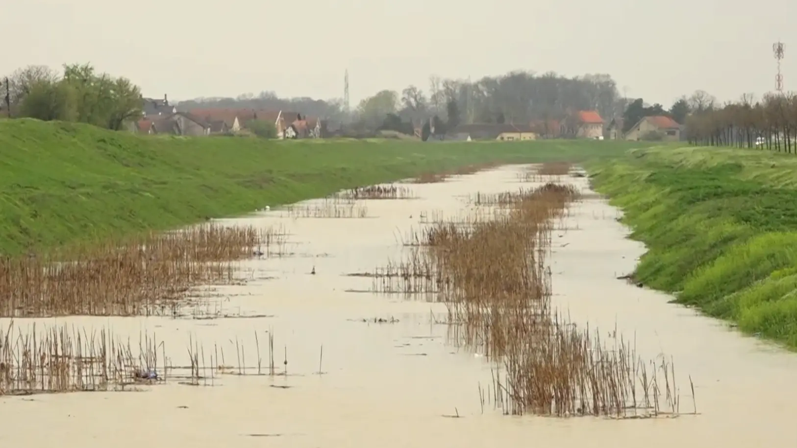 vanredna odbrana od poplava poplave - cerski obodni kanal, 28 mart 2025 - Tanjug Tanjug video-67e6c57f4b720.webp