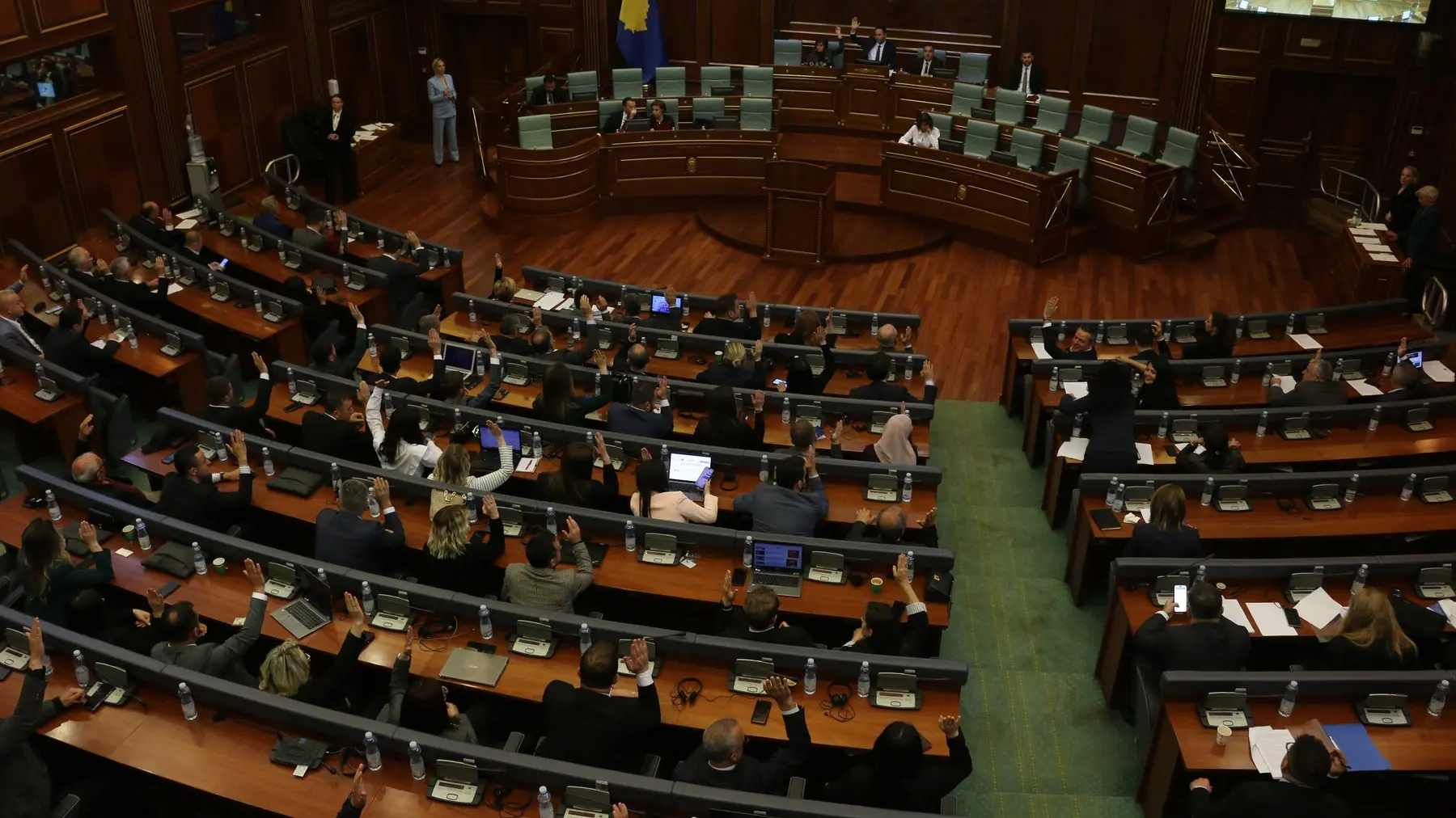 Prištinski parlament, skupština kosovo, kosovska skupština - AAABACA  Abaca Press  Profimedia-67fcbdc69ab6f.webp