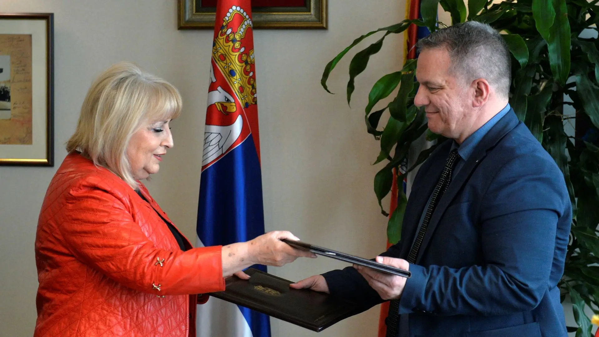 Slavica Đukić Dejanović, Dejan Vuk Stanković-6800c4684775f.webp