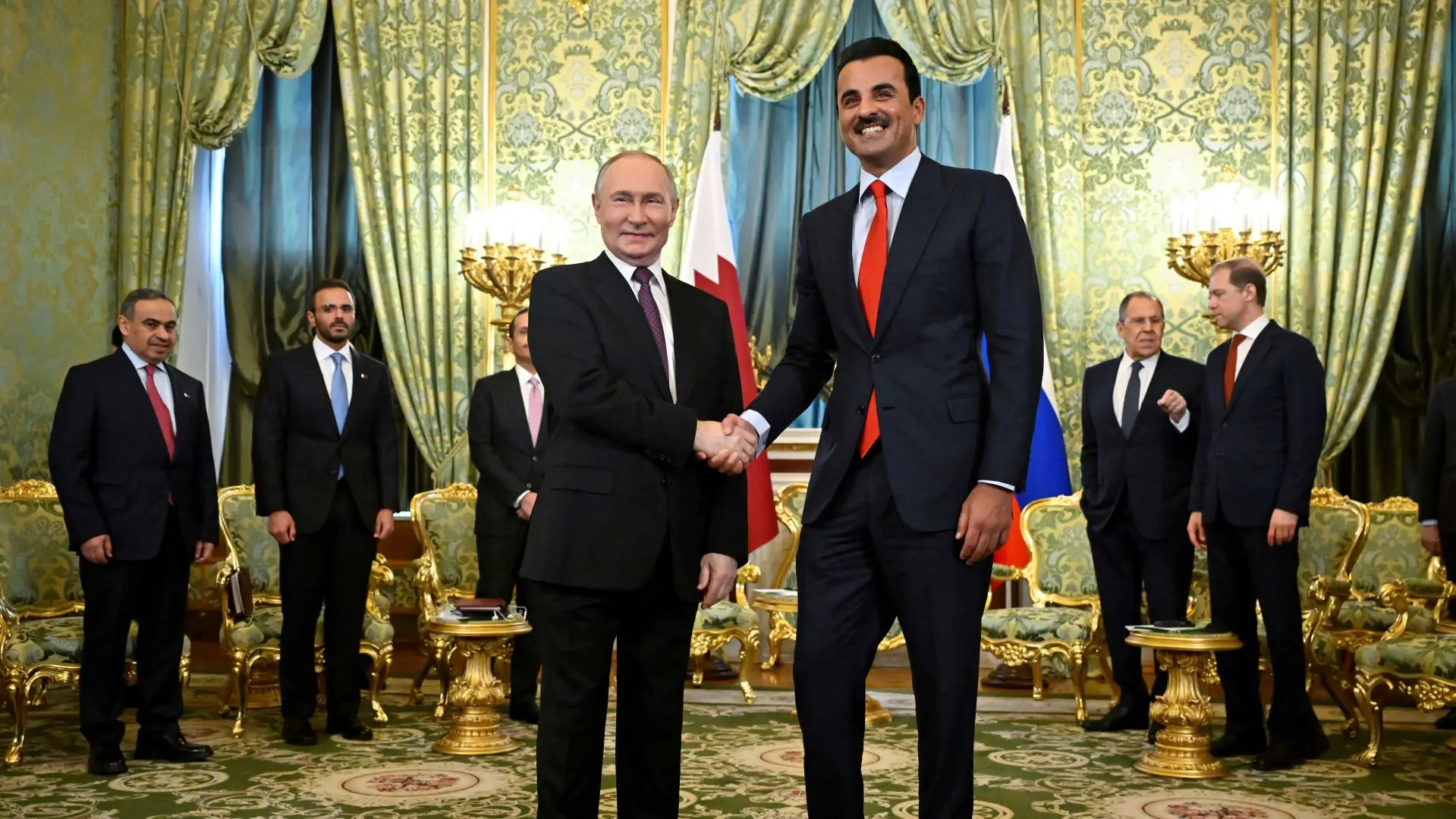 Vladimir Putin, Tamim bin Hamad Al Tanji - Tanjug-Alexander NemenovPool Photo via AP-6800eeb0d1906.webp