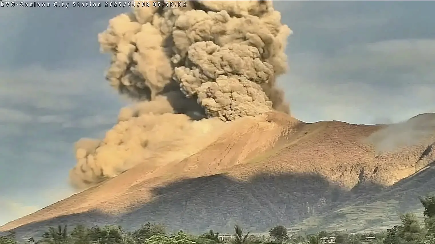 Vulkan, Filipini - Tanjug -Philippine Institute of Volcanology and Seismology via AP-67f51aa429834.webp