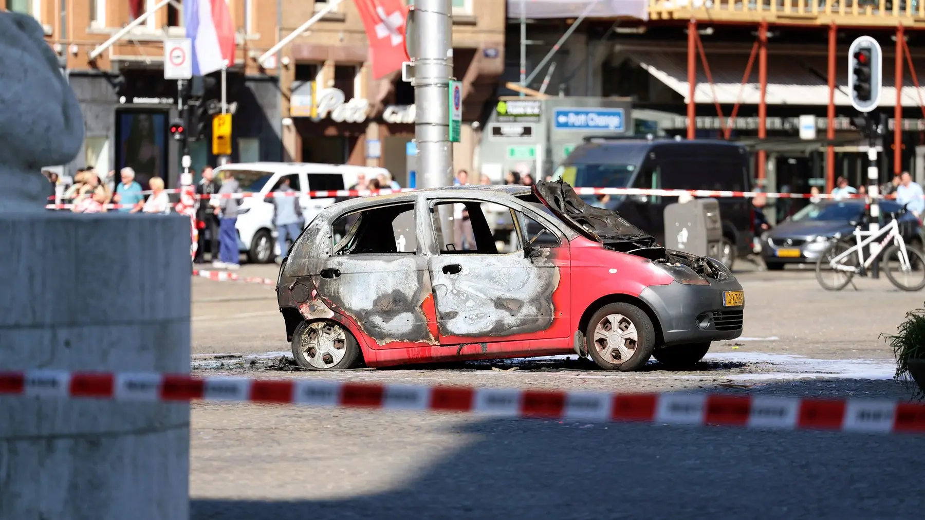 amsterdam, eksplozija automobila, eksplodirao automobil - 3 april 2025 - profimedia-0982930320-67ee82af60d1e.webp