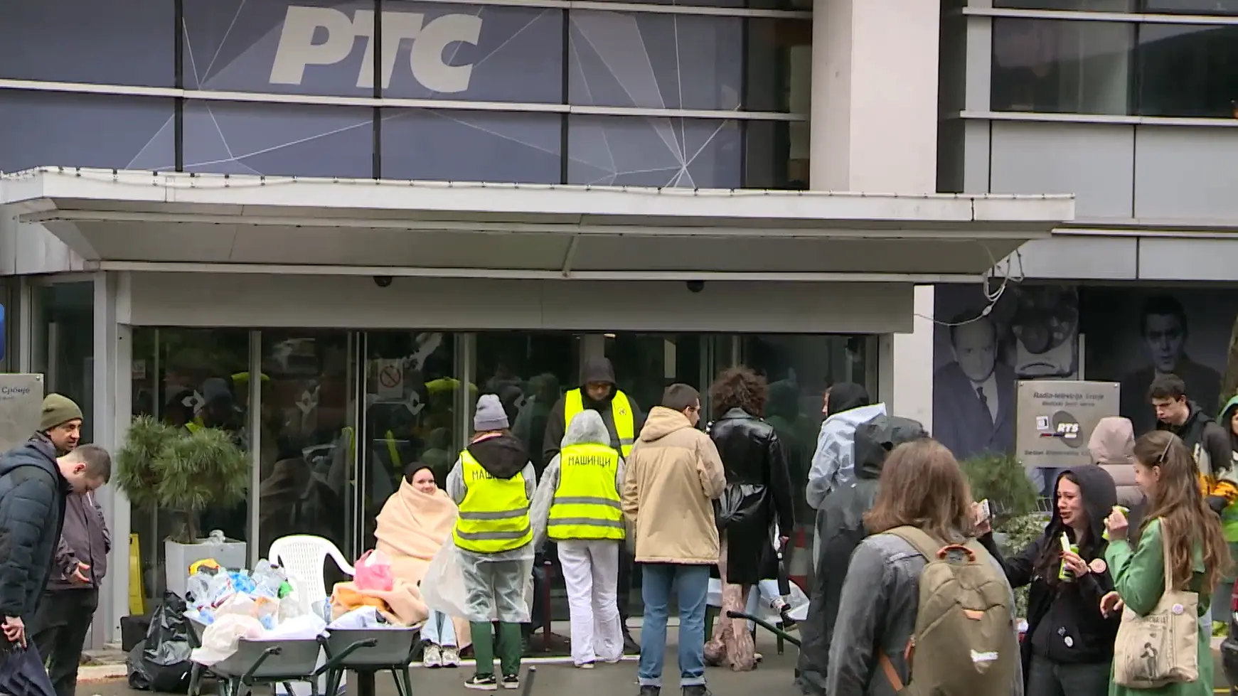blokada rts, 15 april 2025 - foto Tanjug Tanjug video-67fe162a9d455.webp