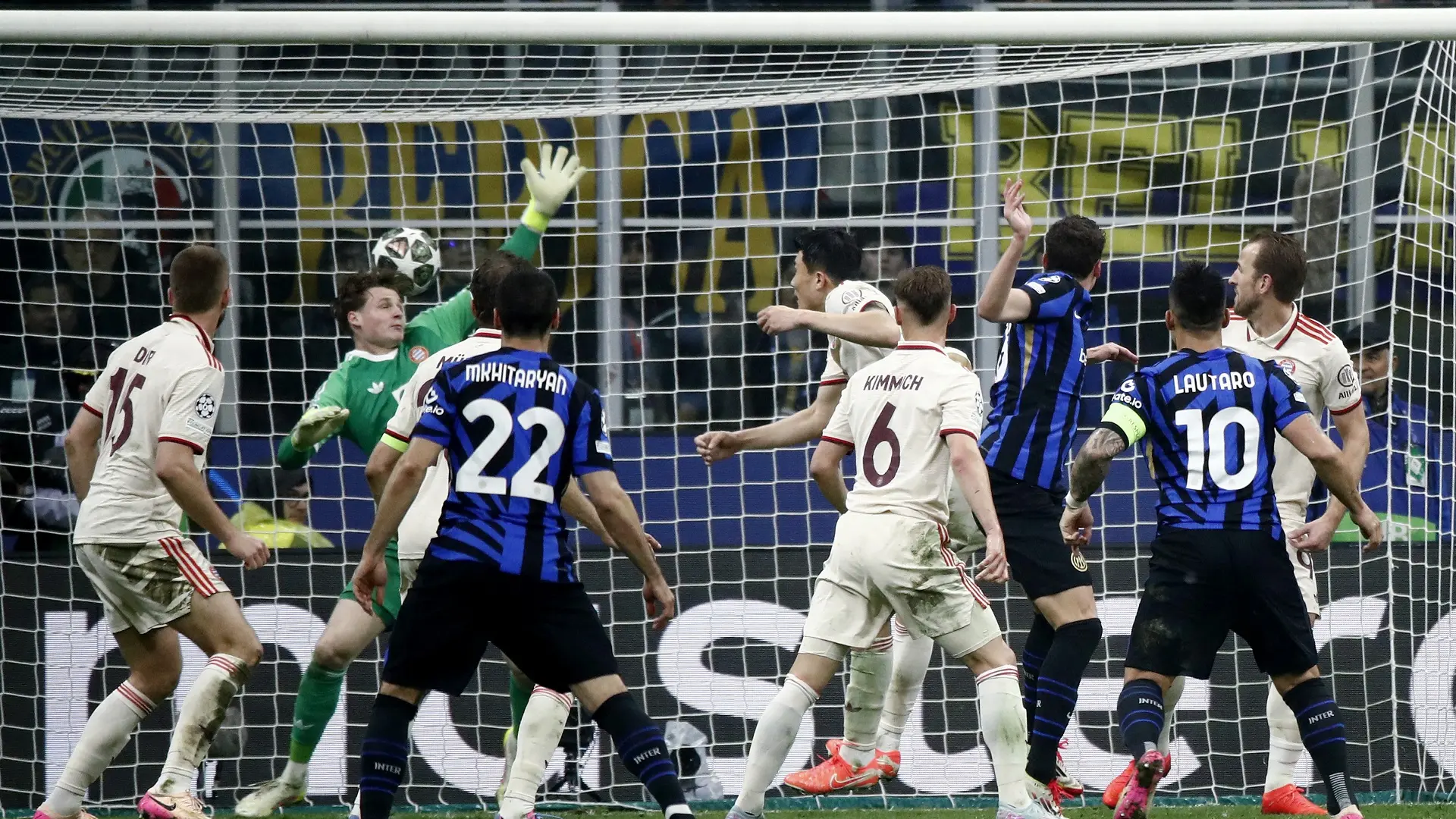 fk inter bajern, 16 april 2025 - Reuters (2)-68001764eca9e.webp