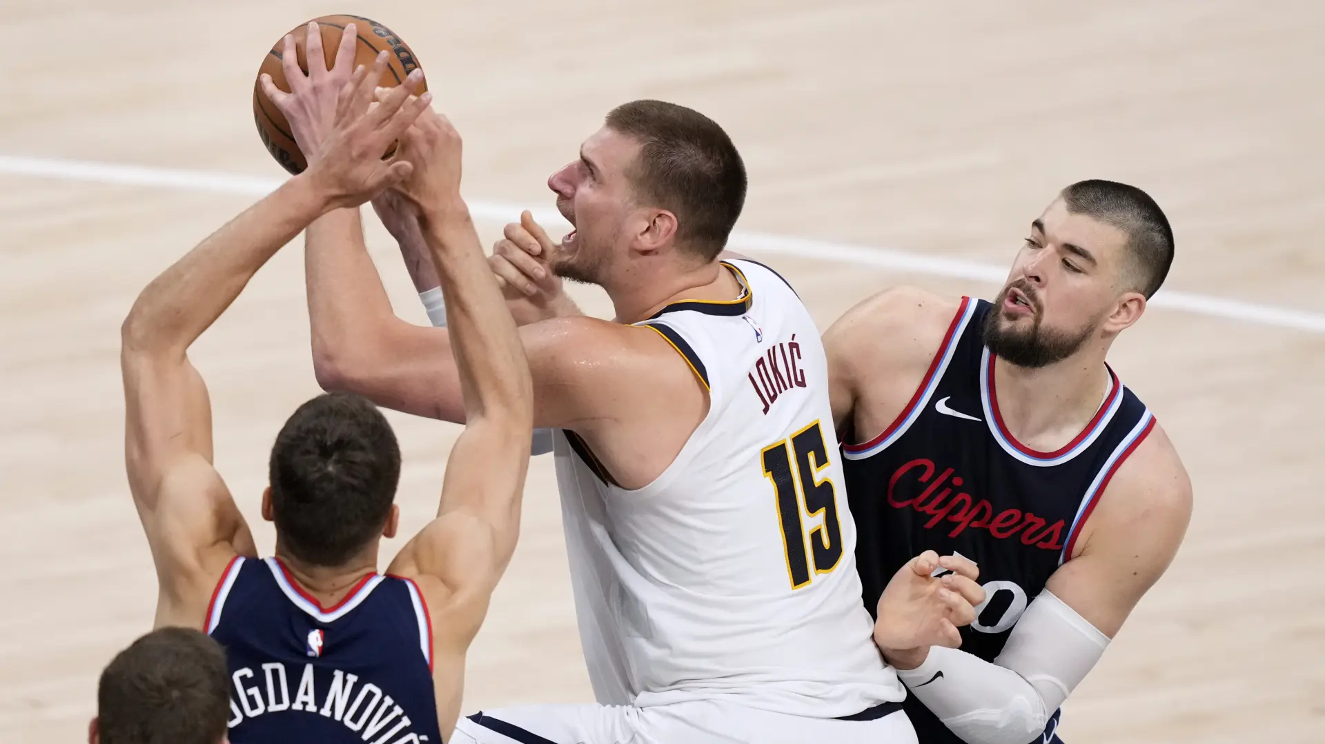 nikola jokić AP Mark J. Terrill-680b3446cd9d9.webp