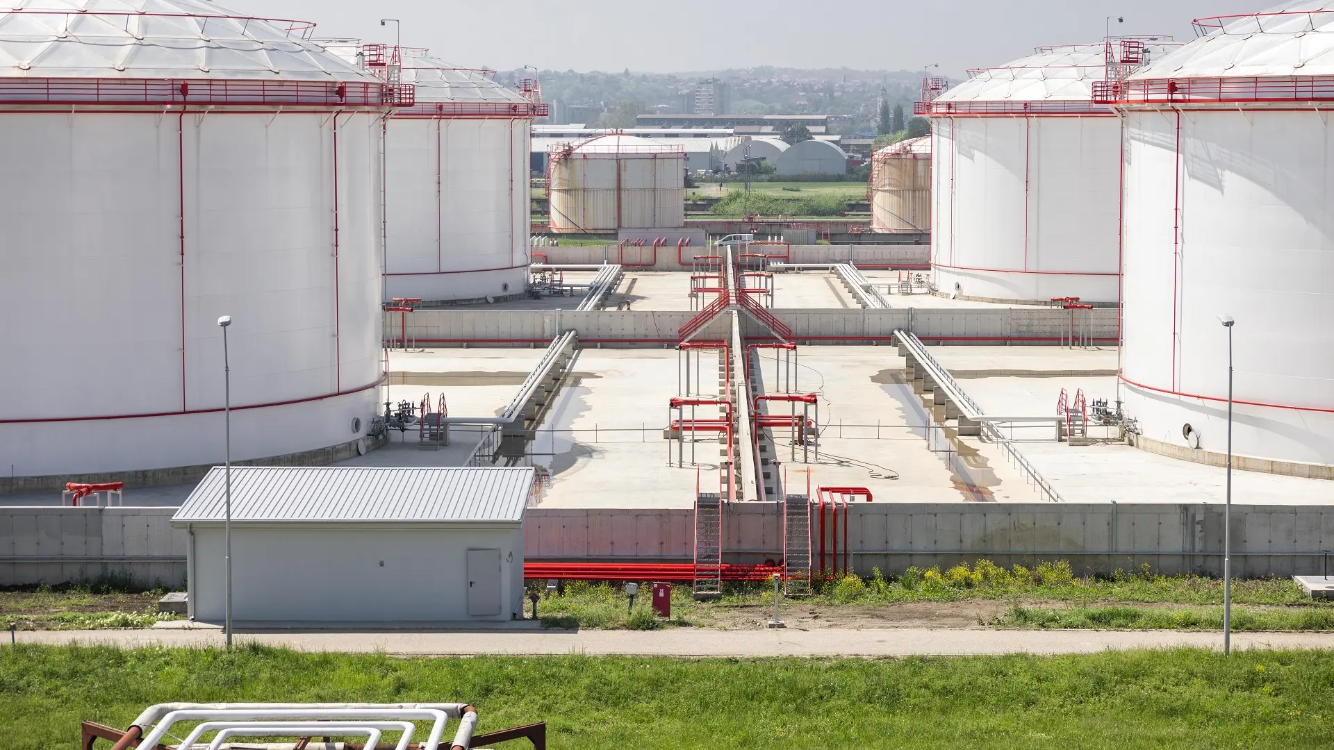 rezervoari za skladištenje nafte u smederevu, nafta, smederevo, NIS, naftna industrija srbije - 28 april 2025 - TANJUG MRE NENAD KOSTIĆ (2)-680f6df00ba94.webp