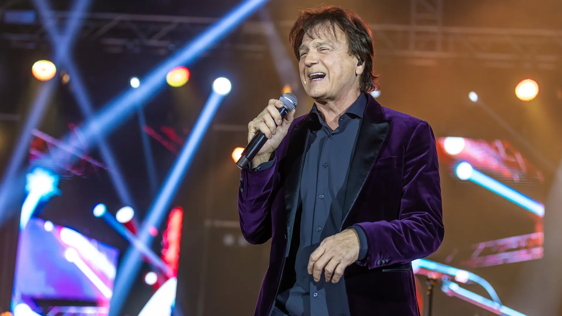 Davor JavorovicPIXSELL zdravko čolić-6815ed55d9db6.webp