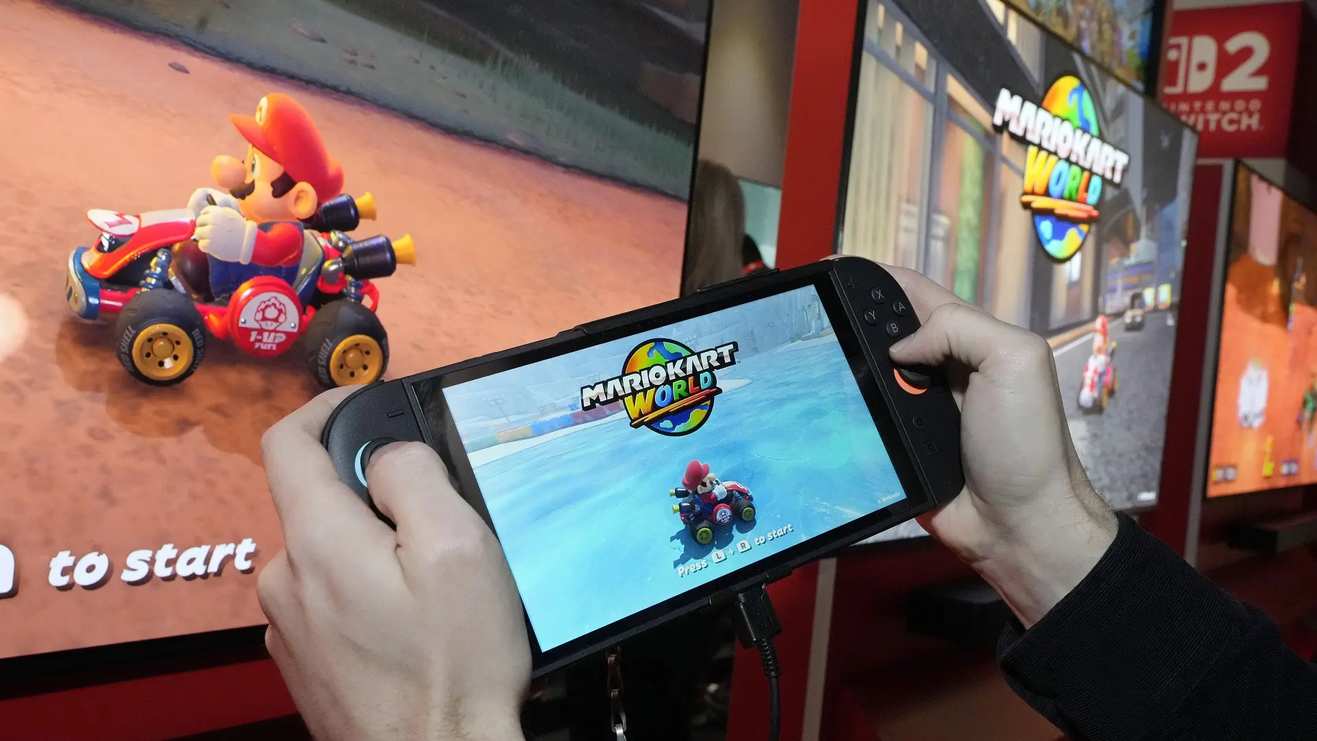 Nintendo Switch 2, svič 2 gejming konzola, mariokart, mario kart - 2 april 2025 - AP Photo Richard Drew, File-682064a5defe6.webp