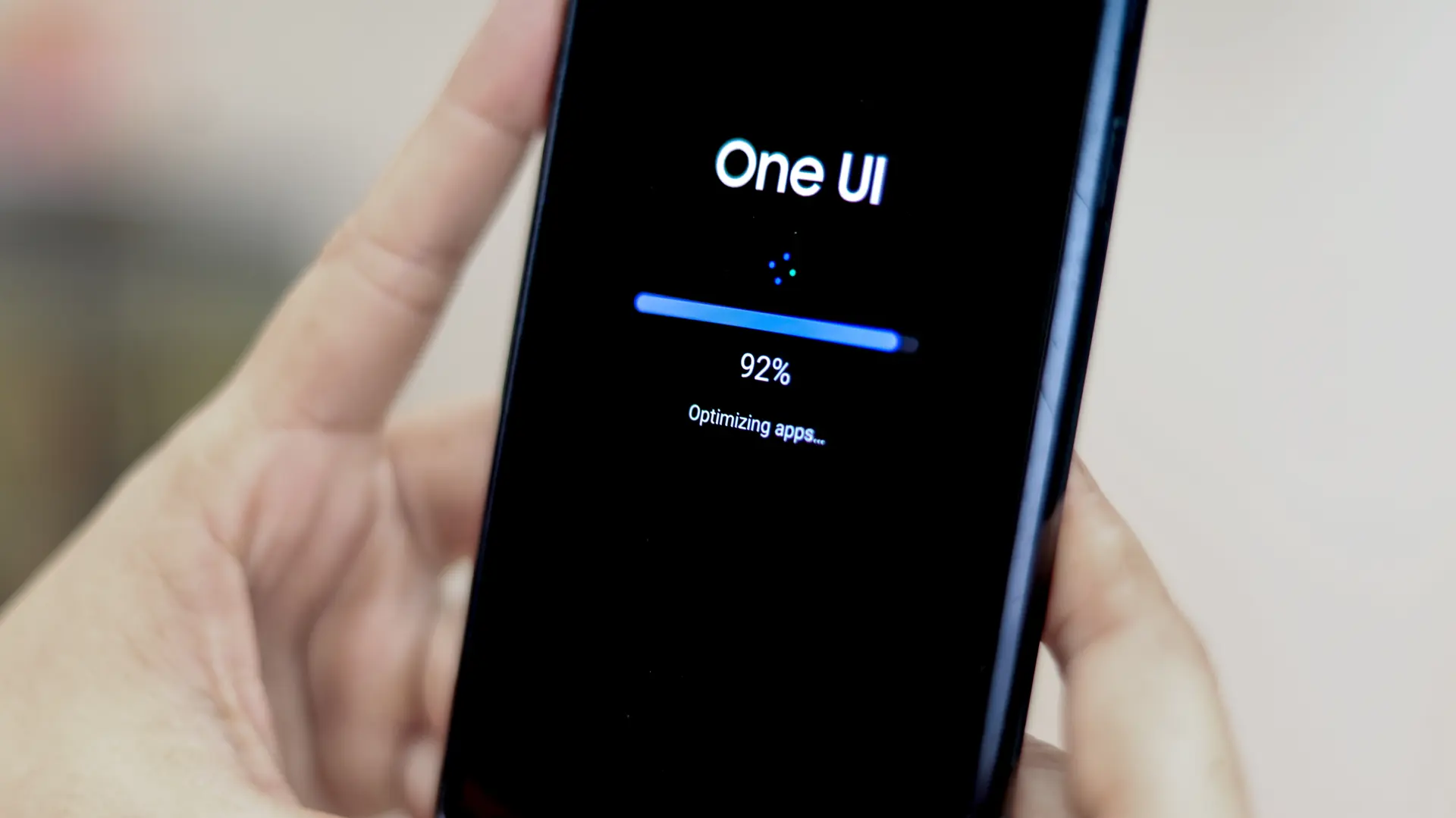 One UI 17 Shutterstock-68133551acaef.webp
