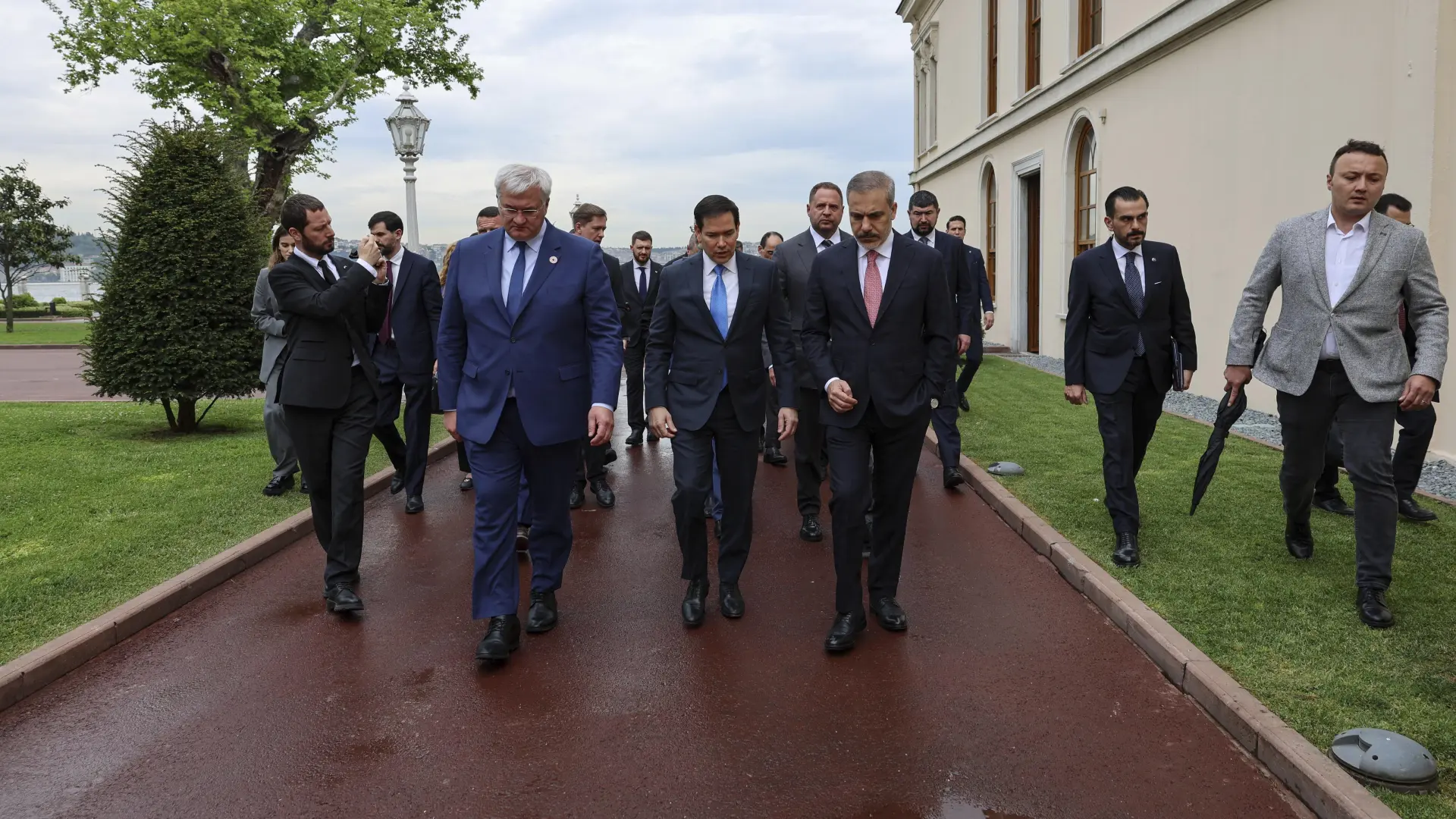 Tan2025-05-1611421905_ sastanak u istanbulu turska sad rusija ukrajina Turkish Foreign Ministry via AP-68274faabf3cd.webp