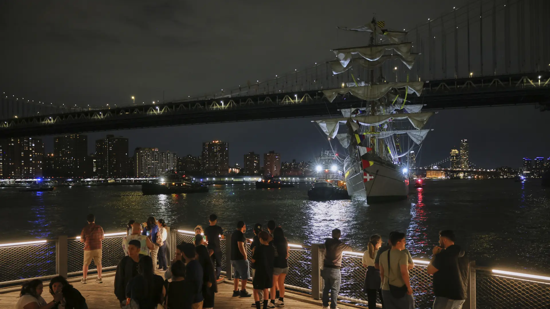 Tan2025-05-1805051646_1 bruklinski most nesreca brod AP PhotoYuki Iwamura-68297cf27d4e9.webp