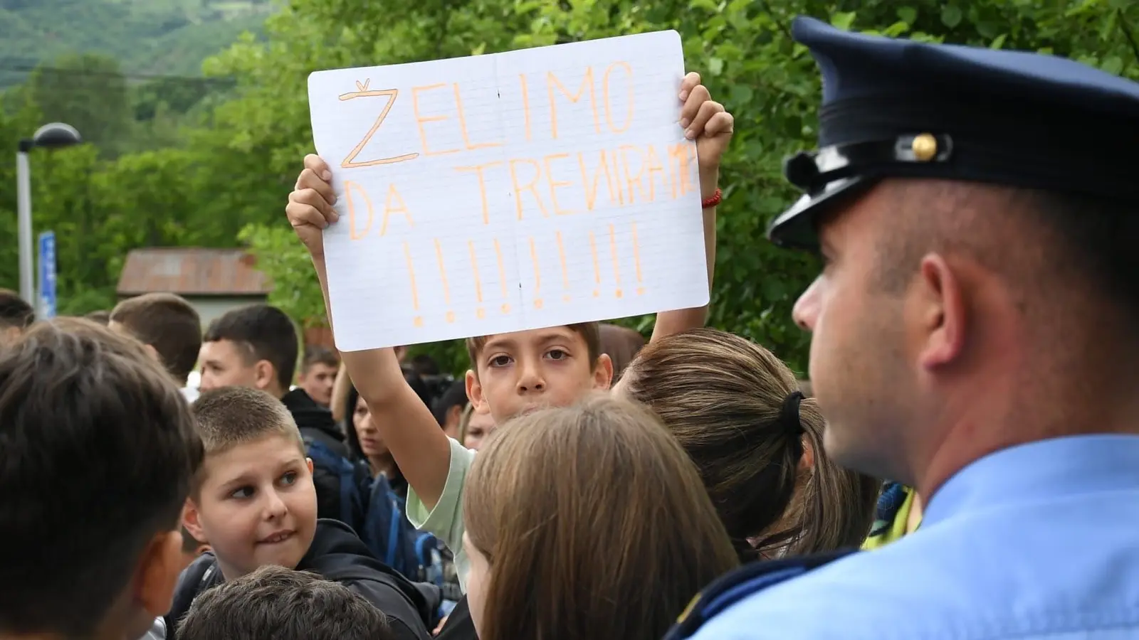 leposavić protest tanjug-6837456461f95.webp