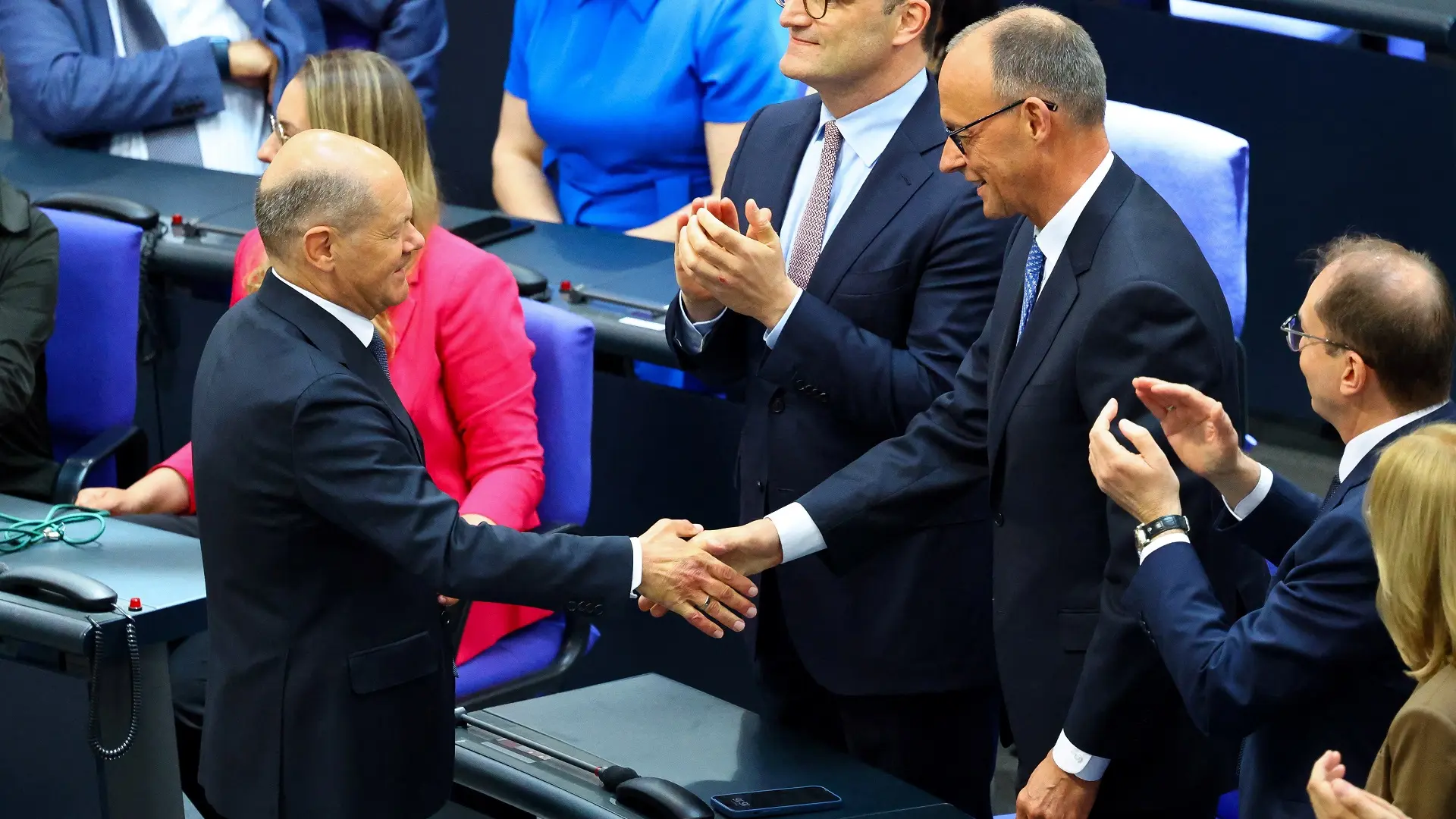 olaf šolc, fridrih merc, 6 maj 2025 - REUTERS-681a1d666238f.webp