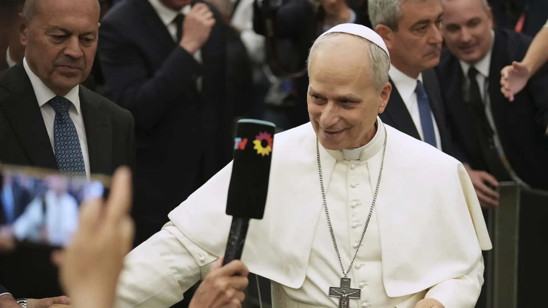 papa Leo XIV AP PhotoAndrew Medichini tanjug-682349da23460.webp
