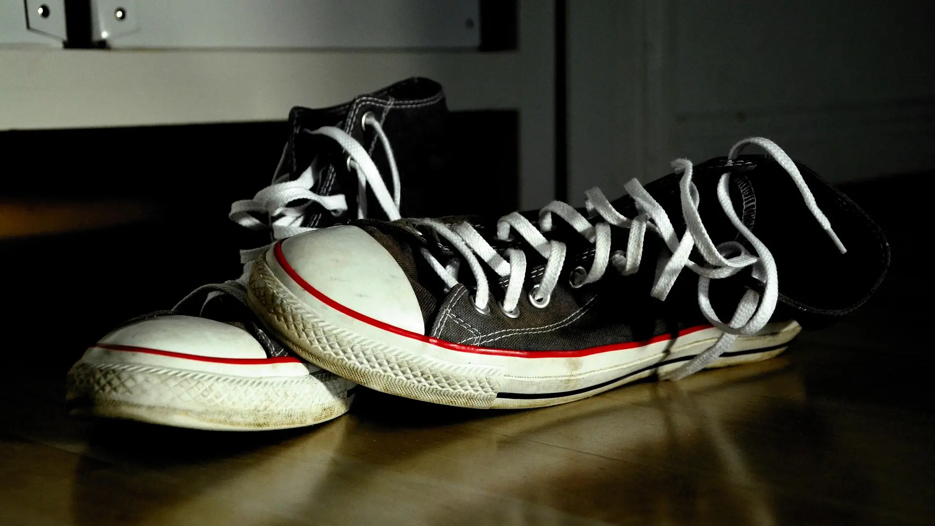 patike starke pixabay-6832357012a68.webp