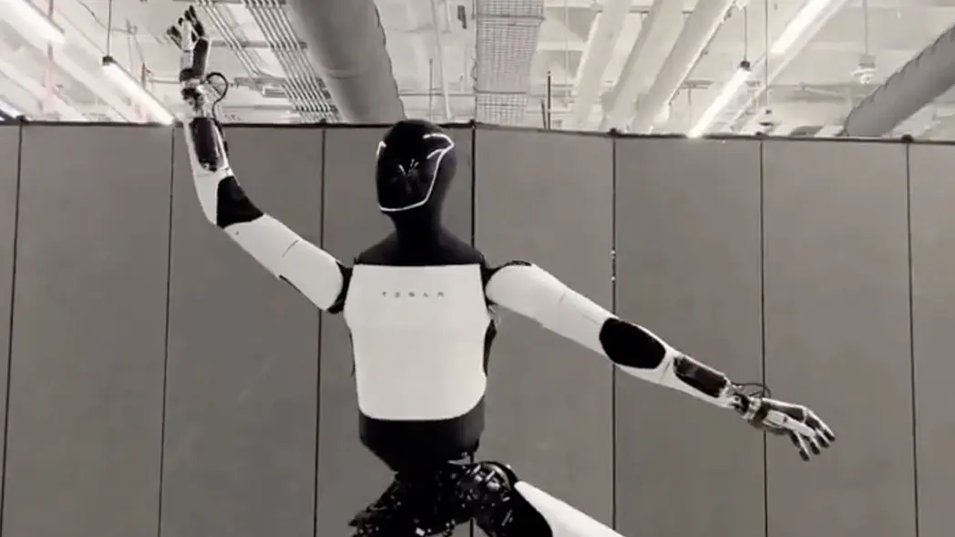 robot tesla optimus, 14 maj 2025 - profimedia-0998920092-6825a6c4adedb.webp