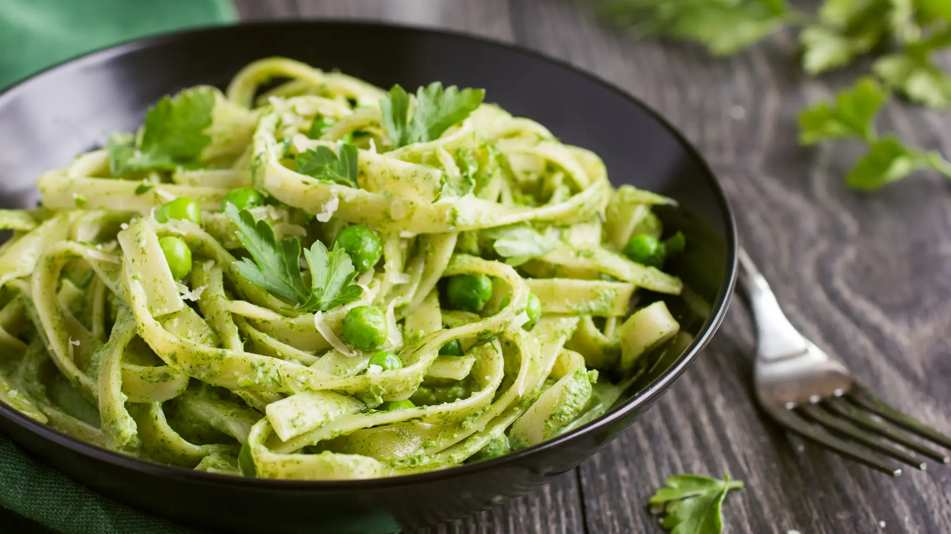 shutterstock_247682437 pasta špageti pasta sa tikvicama-682c484d495de.webp