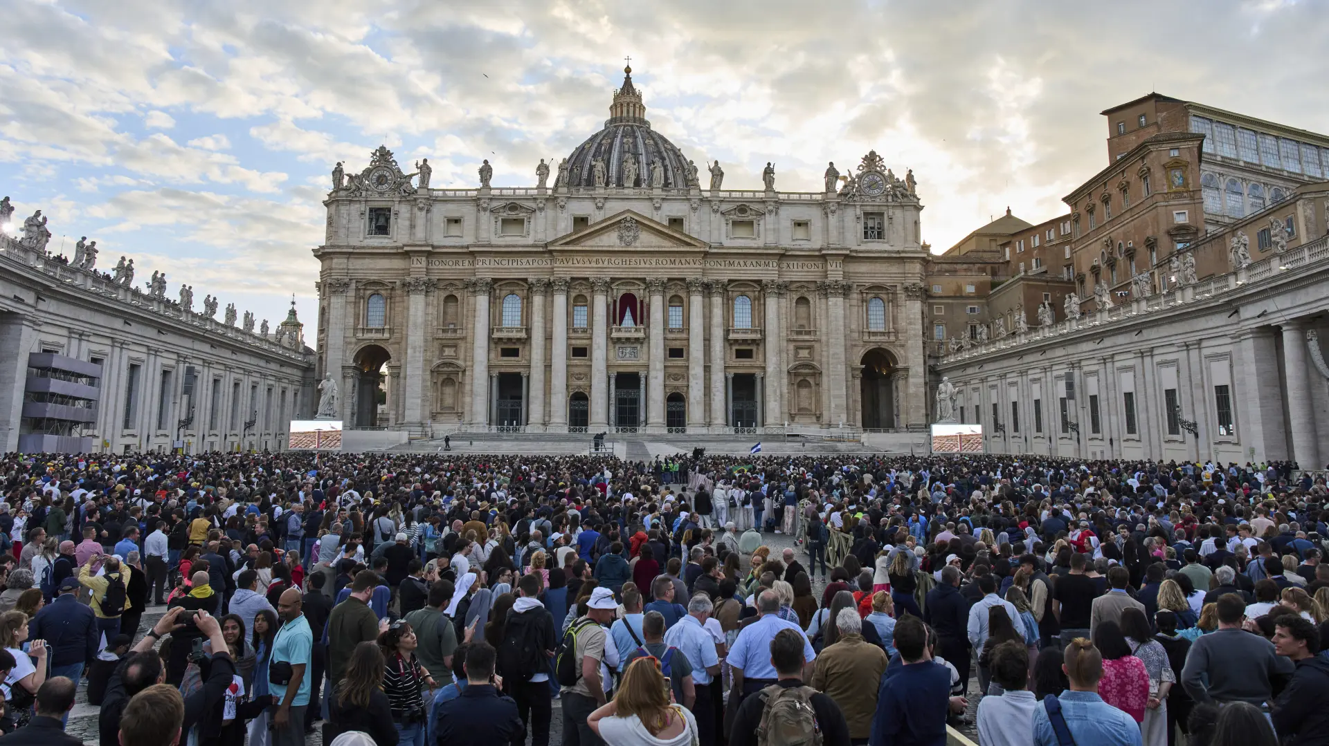 vatikan AP PhotoBernat Armangue tanjug-681c64e88b043.webp