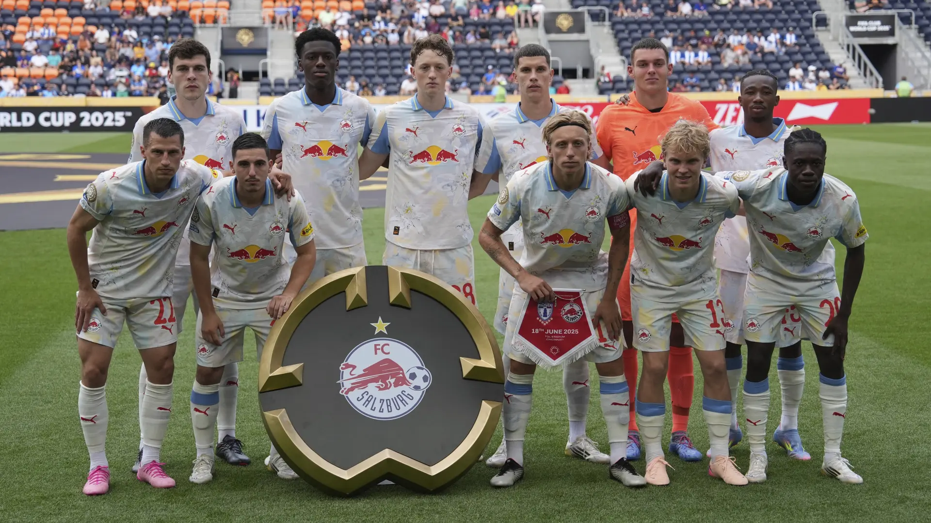 Tan2025-06-1900042752_8 salcburg fk AP PhotoJoshua A. Bickel-6853c8bd0c23a.webp
