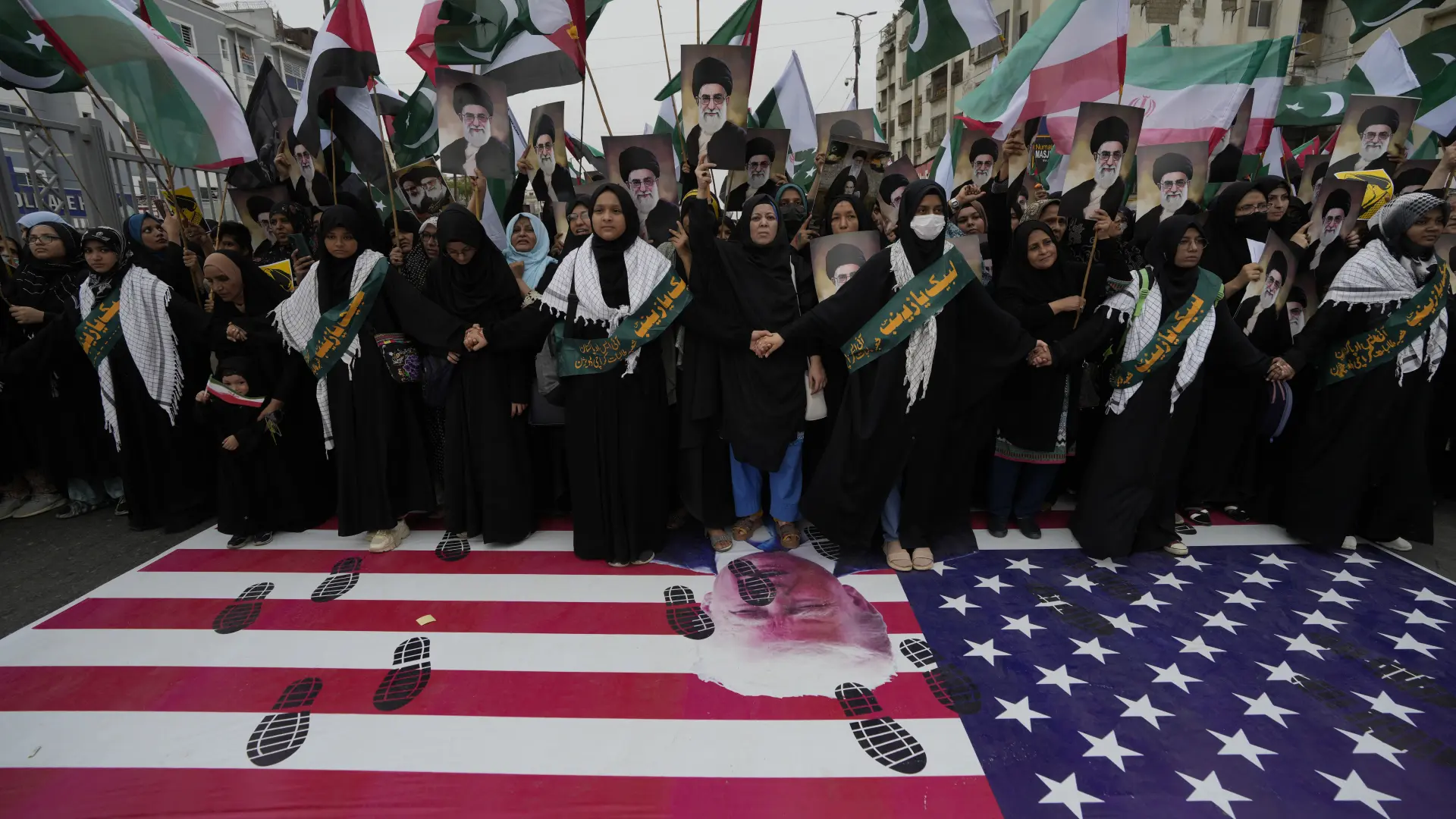 Tan2025-06-2218133298_4 protest pakistan AP PhotoFareed Khan-68582d1ce92f3.webp