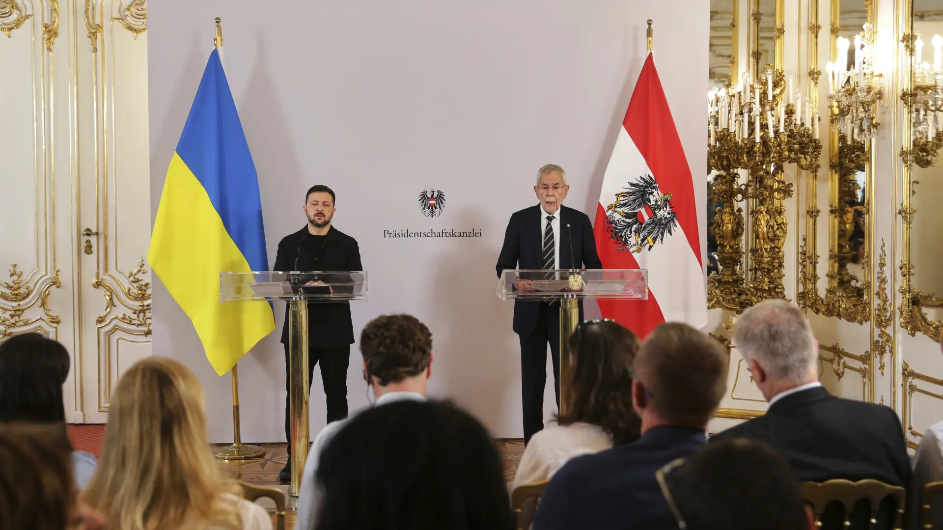Zelenski Van der Balen austrijaski predsednik AP PhotoHeinz-Peter Bader tanjug-685058f55570d.webp