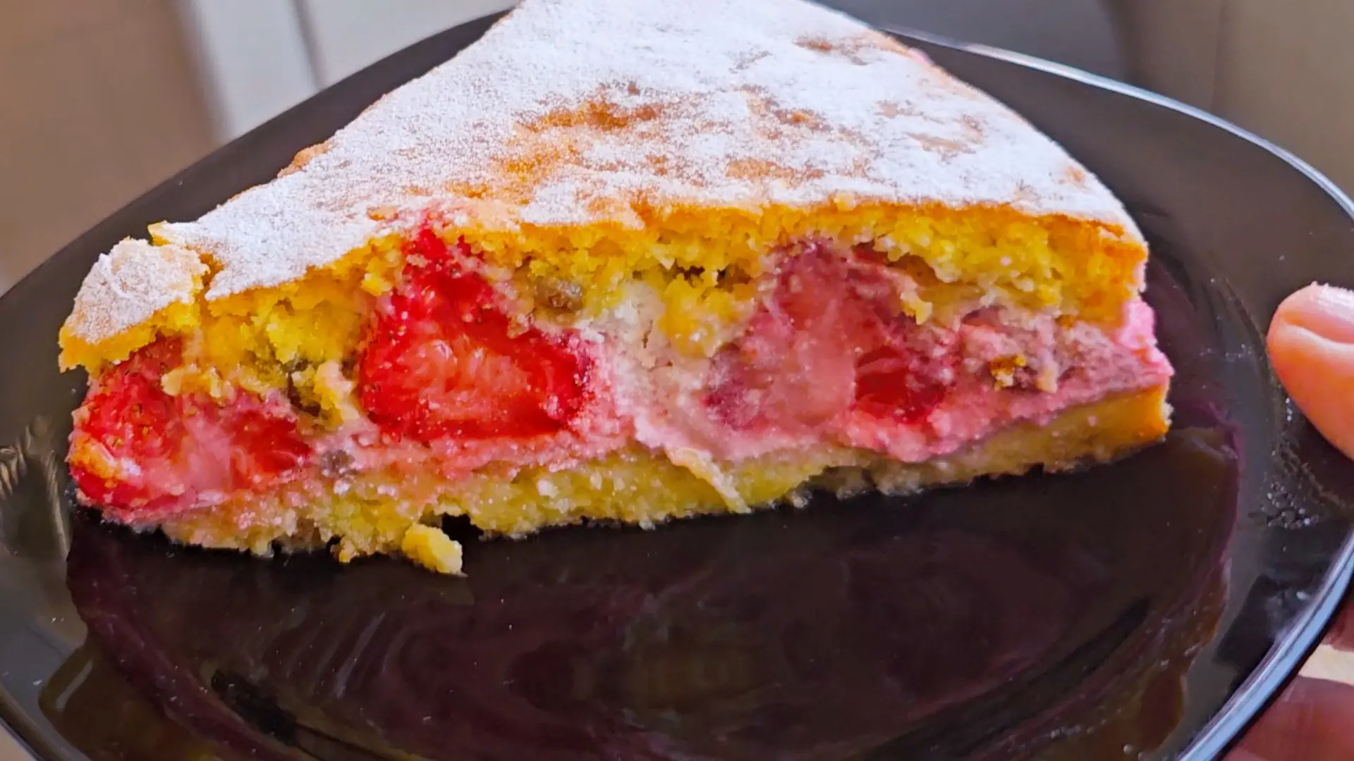 bakina kuhinja kolač sa jagodama-6849427b78ff5.webp