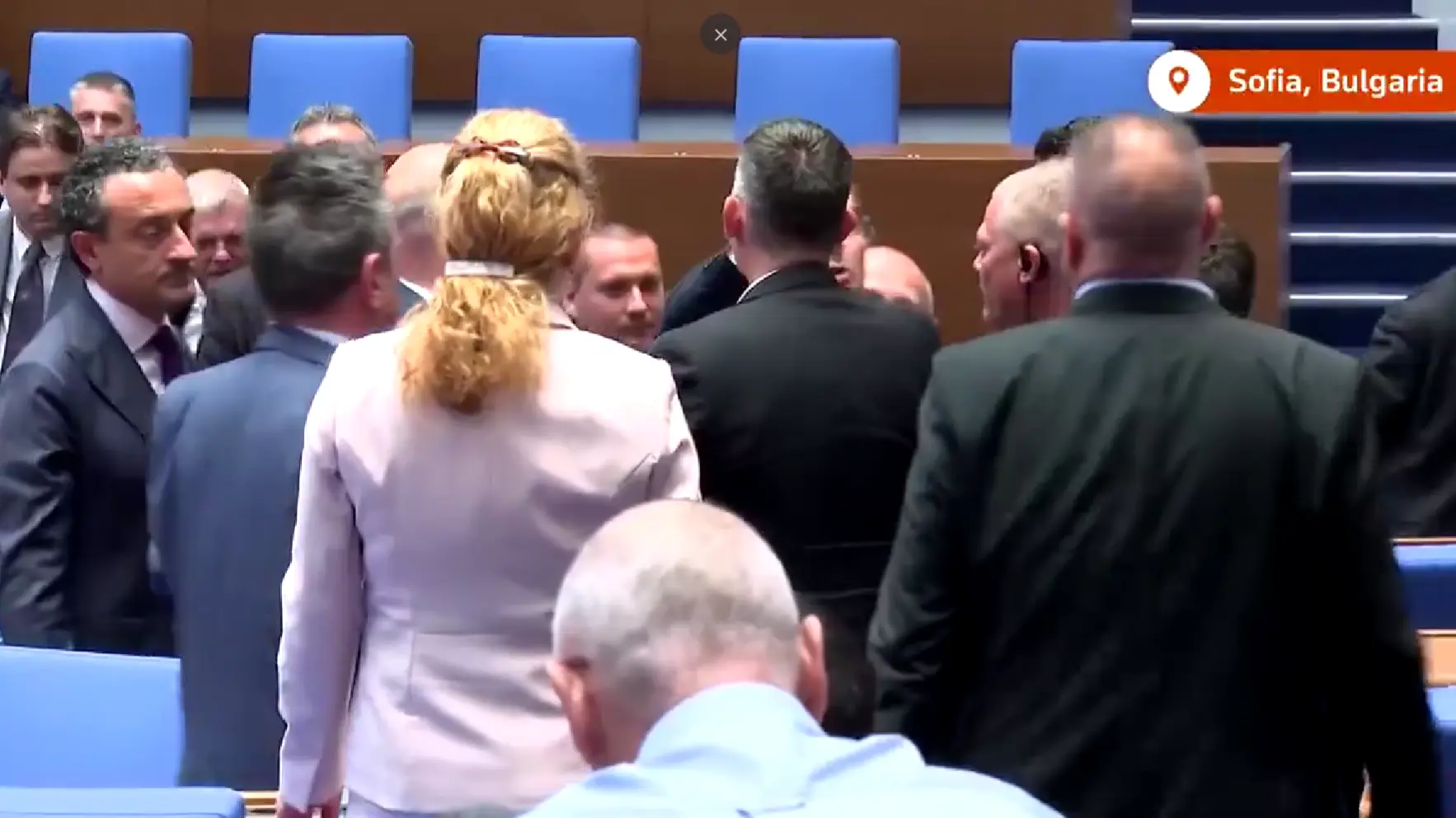 bugarski parlament tuča x@Globalupdate0-684095f58eeb6.webp