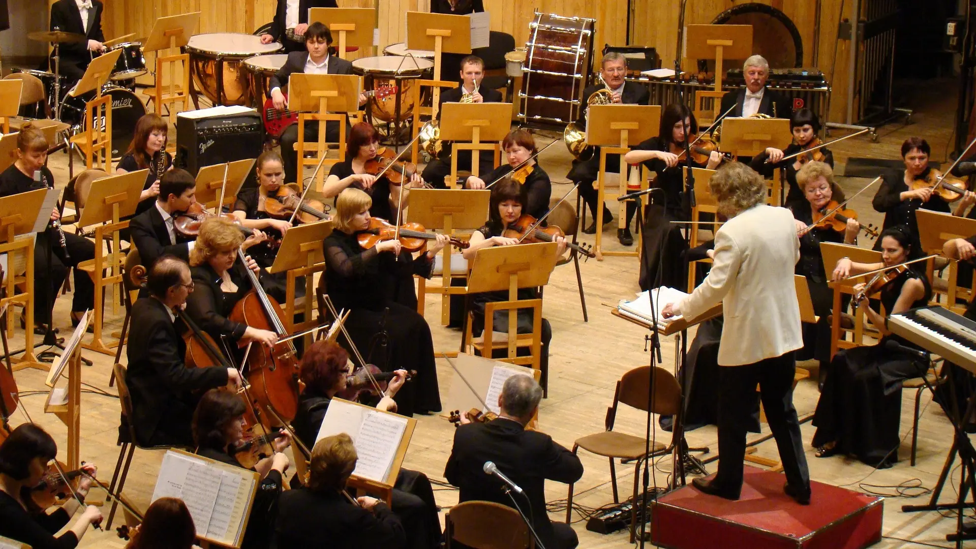 dirigent simfonijski orkestar pixabay muzika-6861447e20e84.webp