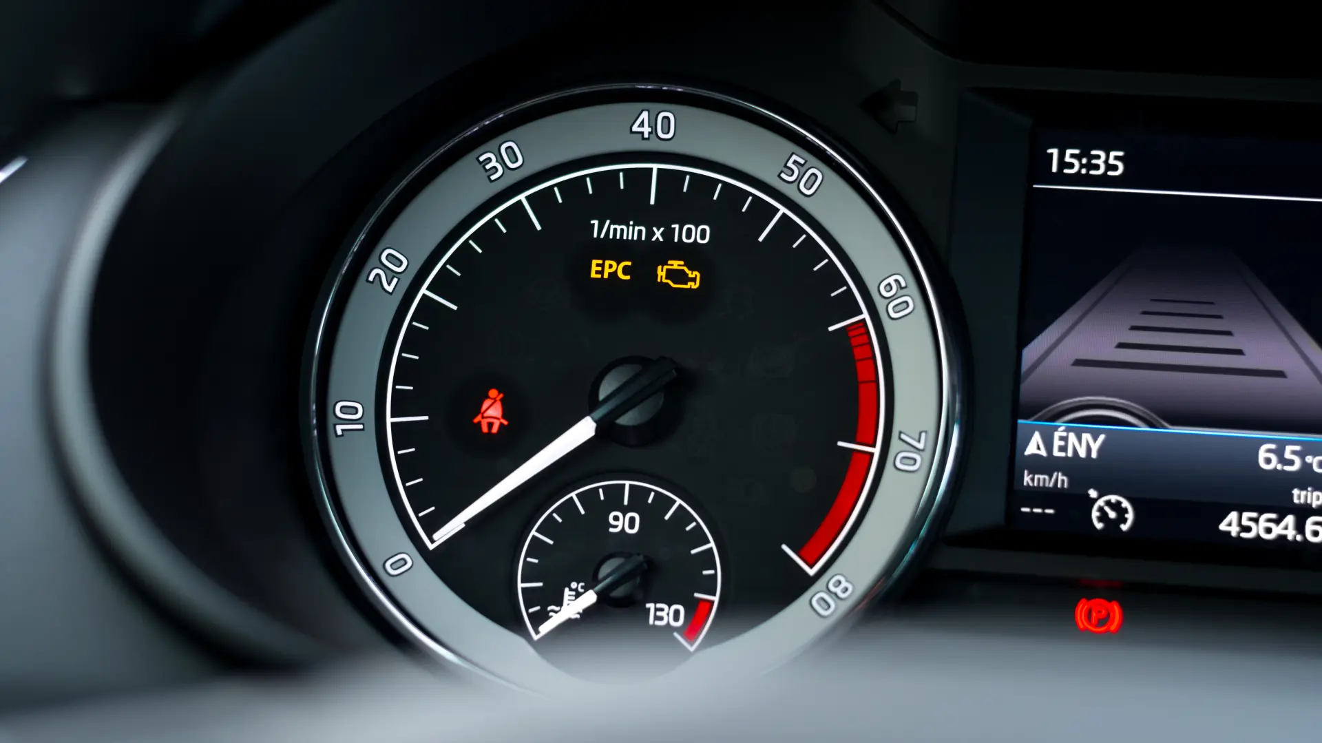 epc lampica shutterstock-68501f1331c8d.webp