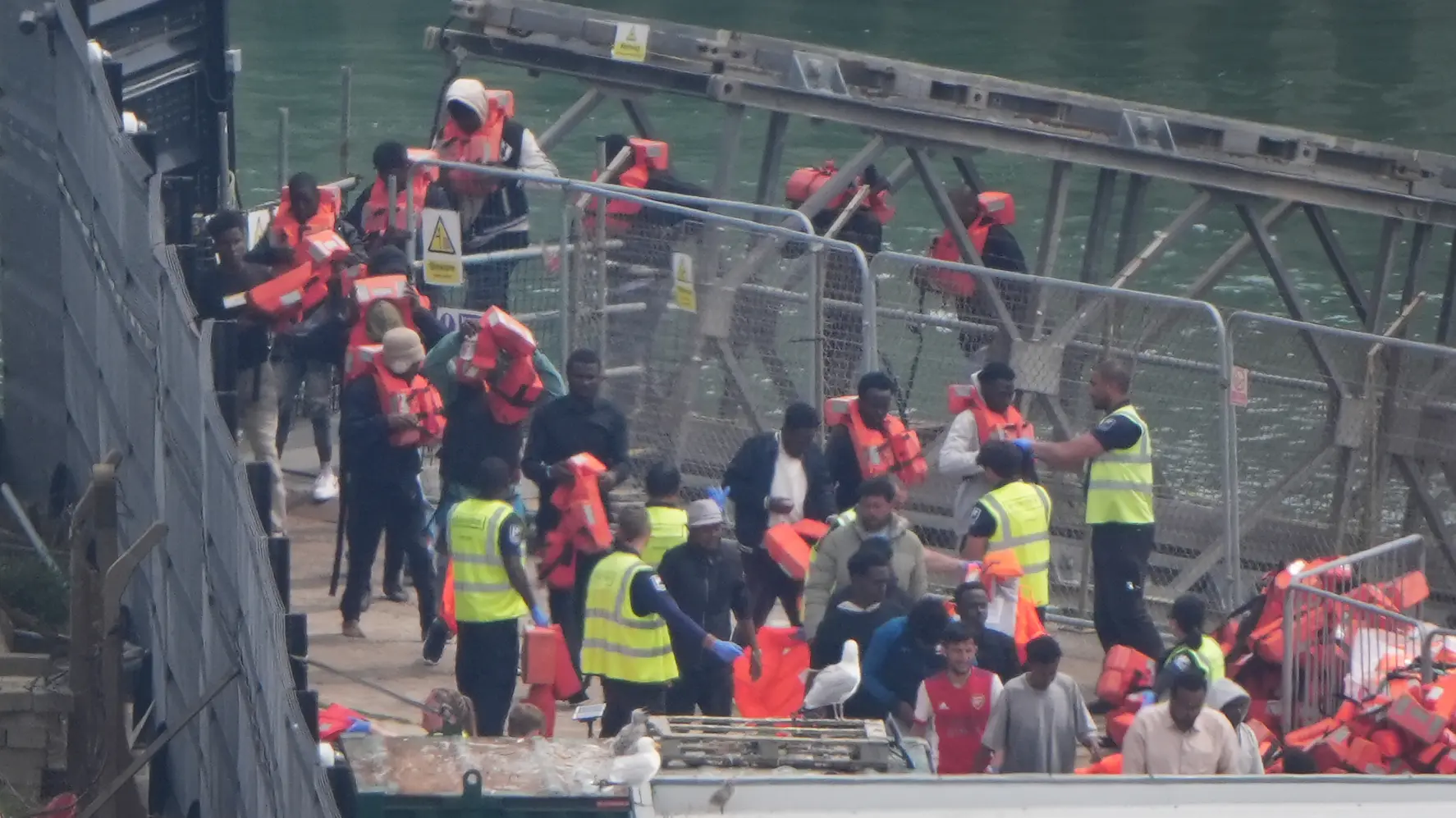 imigranti, migranti, dover, lamanš - 20 jun 2025 - profimedia-1013080989-6855729a0402c.webp