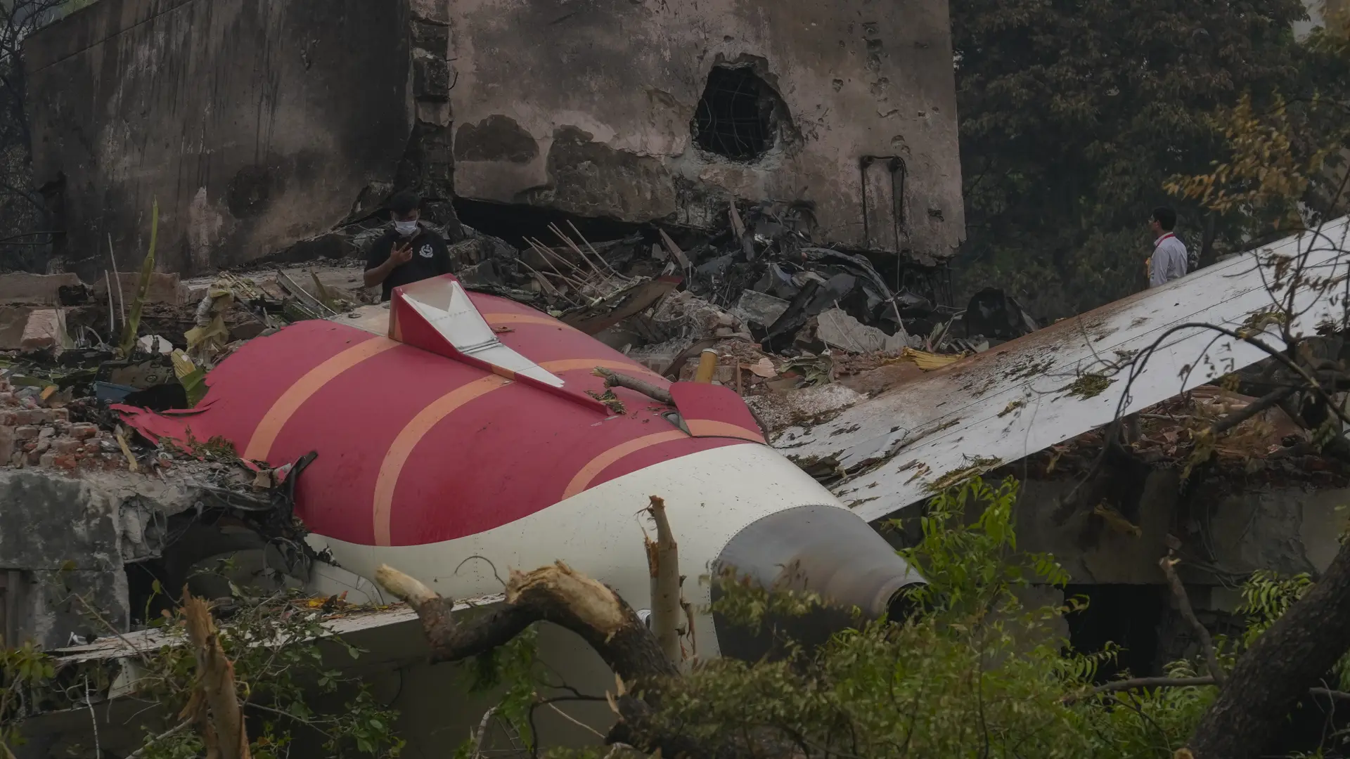 indija pad aviona AP PhotoRafiq Maqbool tanjug-684bf3a1cf47e.webp
